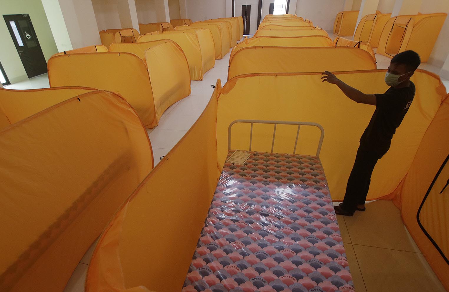 Isolasi Mandiri di GOR Pademangan