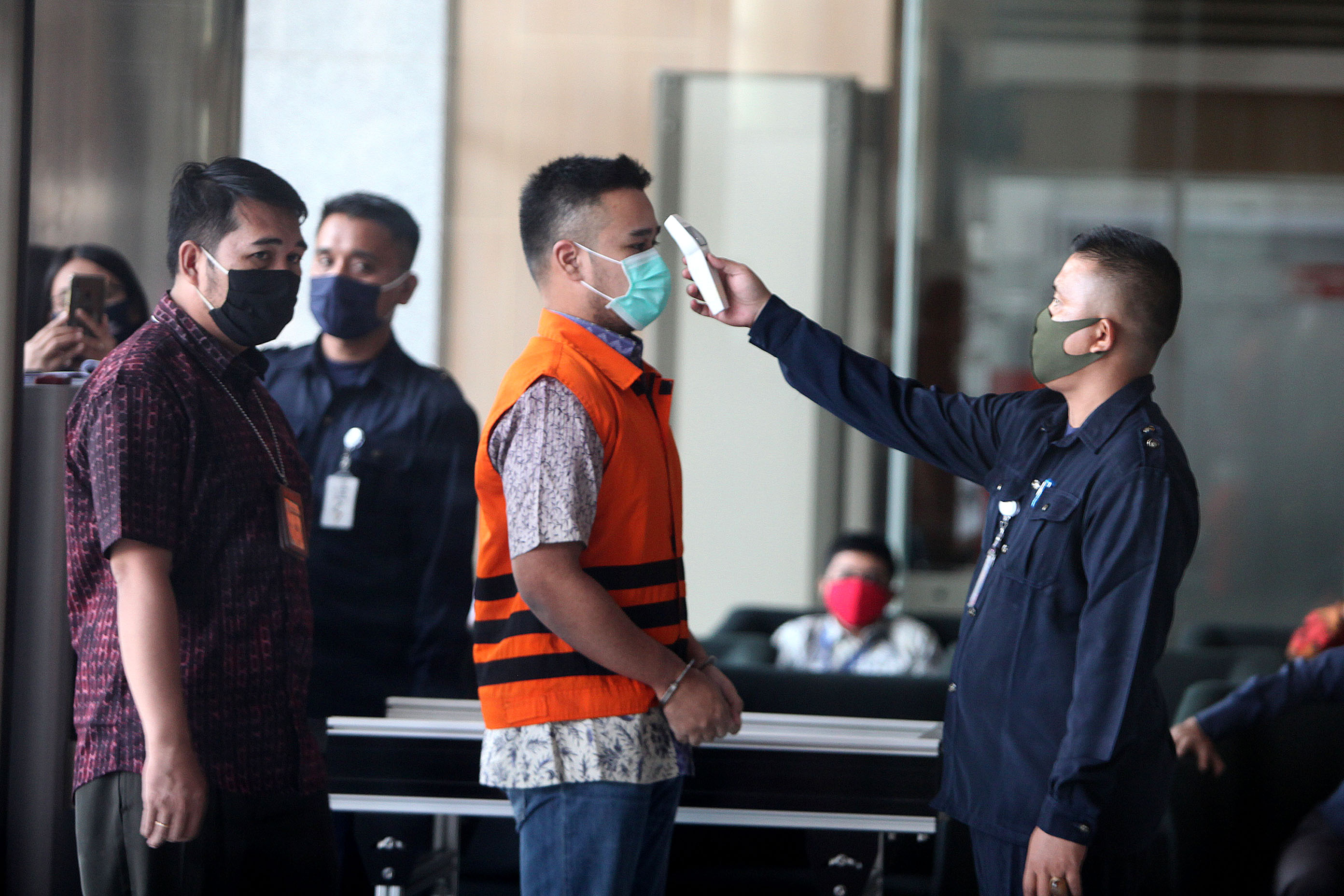 Pemeriksaan Perdana Nurhadi dan Rezky