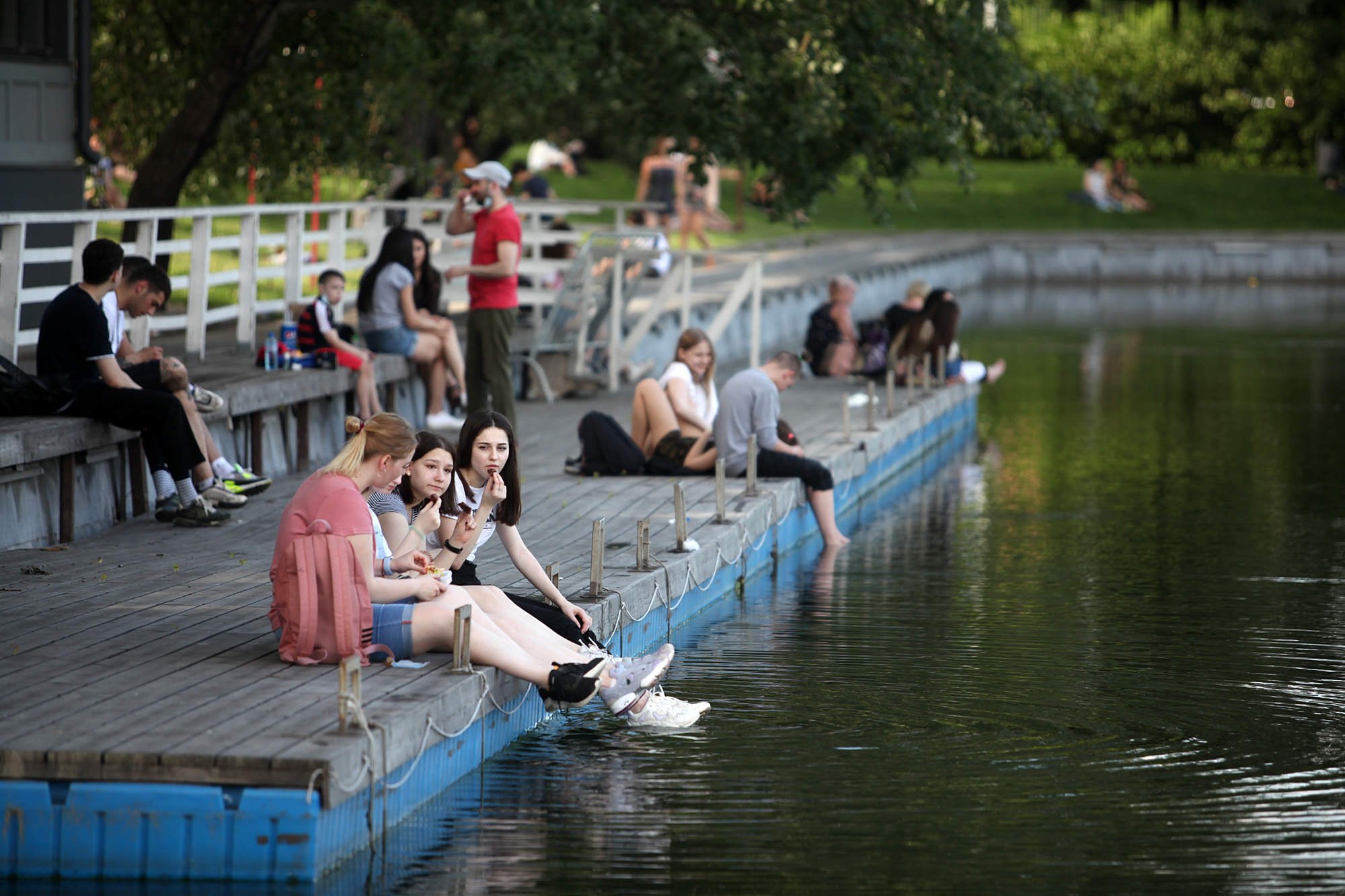 Warga Moskow Berhamburan Pasca Pencabutan Swakarantina