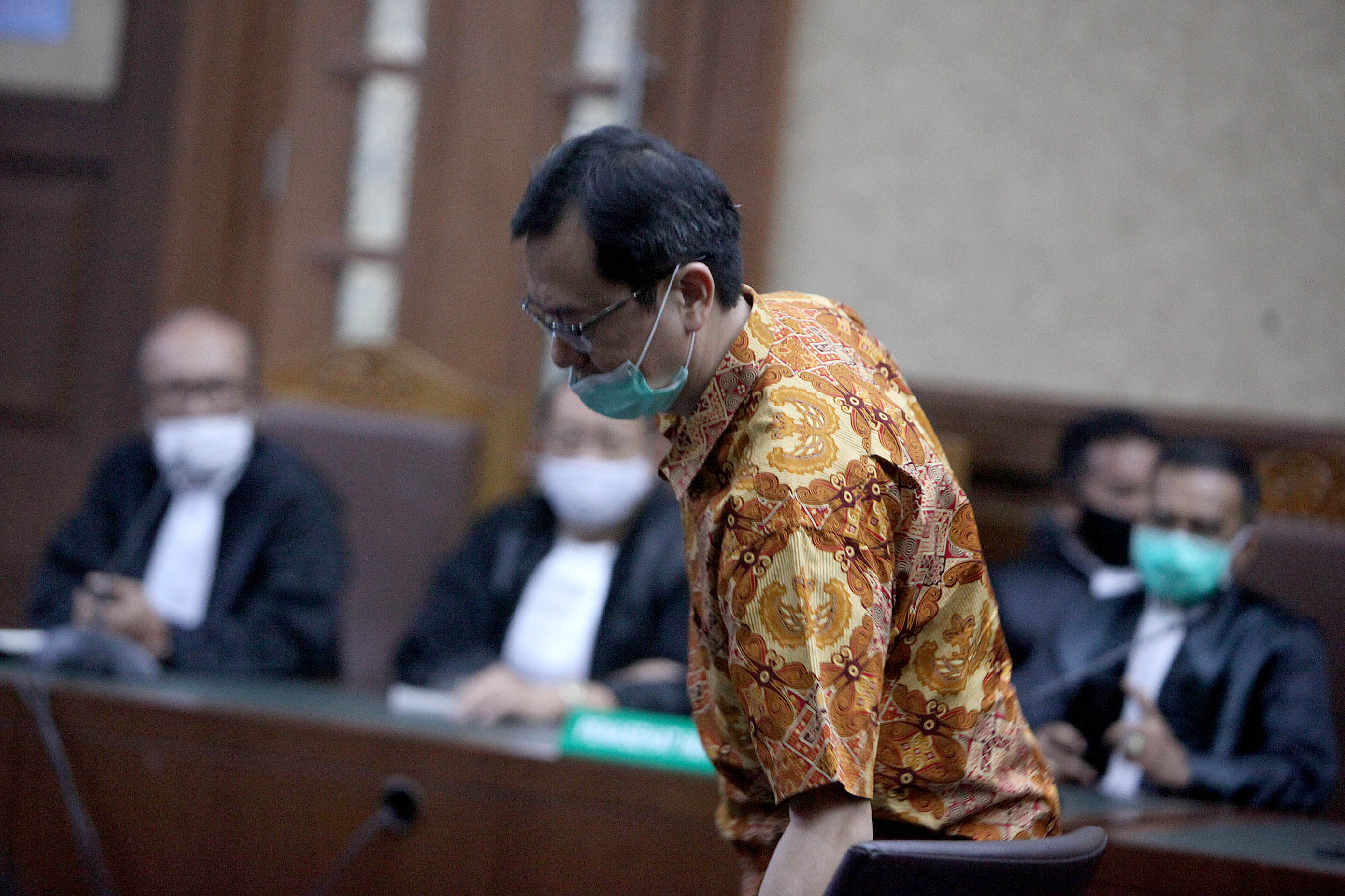 Putusan Sela Benny Tjokro