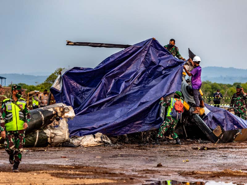 Helikopter Jatuh di Kendal