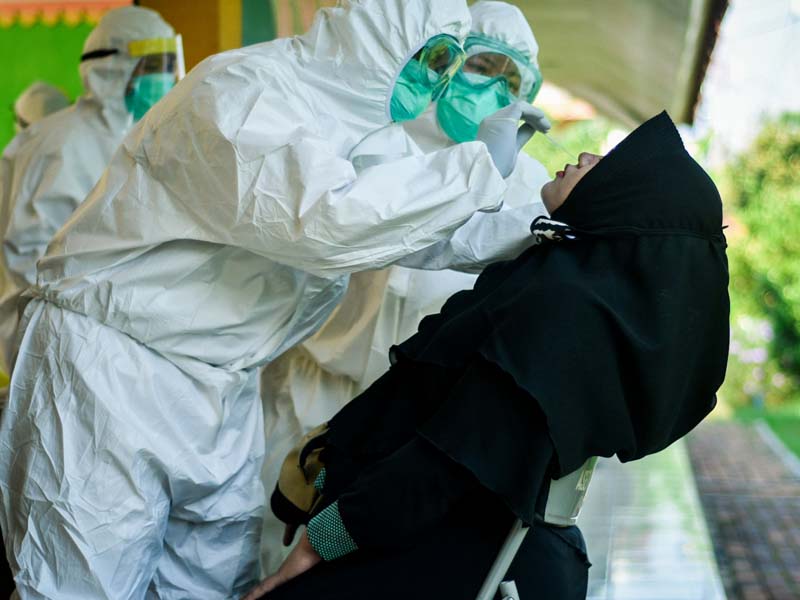 Swab Test Untuk Ibu Hamil dan Anak