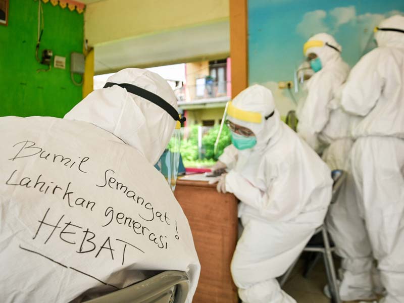 Swab Test Untuk Ibu Hamil dan Anak