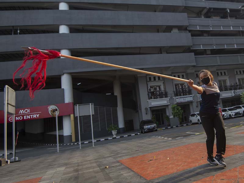Latihan Atlet Wushu Saat Pandemi Covid-19