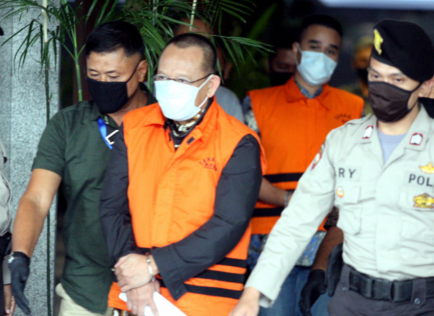 Tersangka Nurhadi dan Menantunya Diperlihatkan KPK 