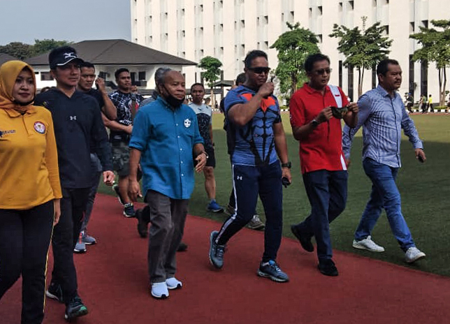 Olahraga Pagi Bersama Kasad dan Pemimpin Redaksi Media 