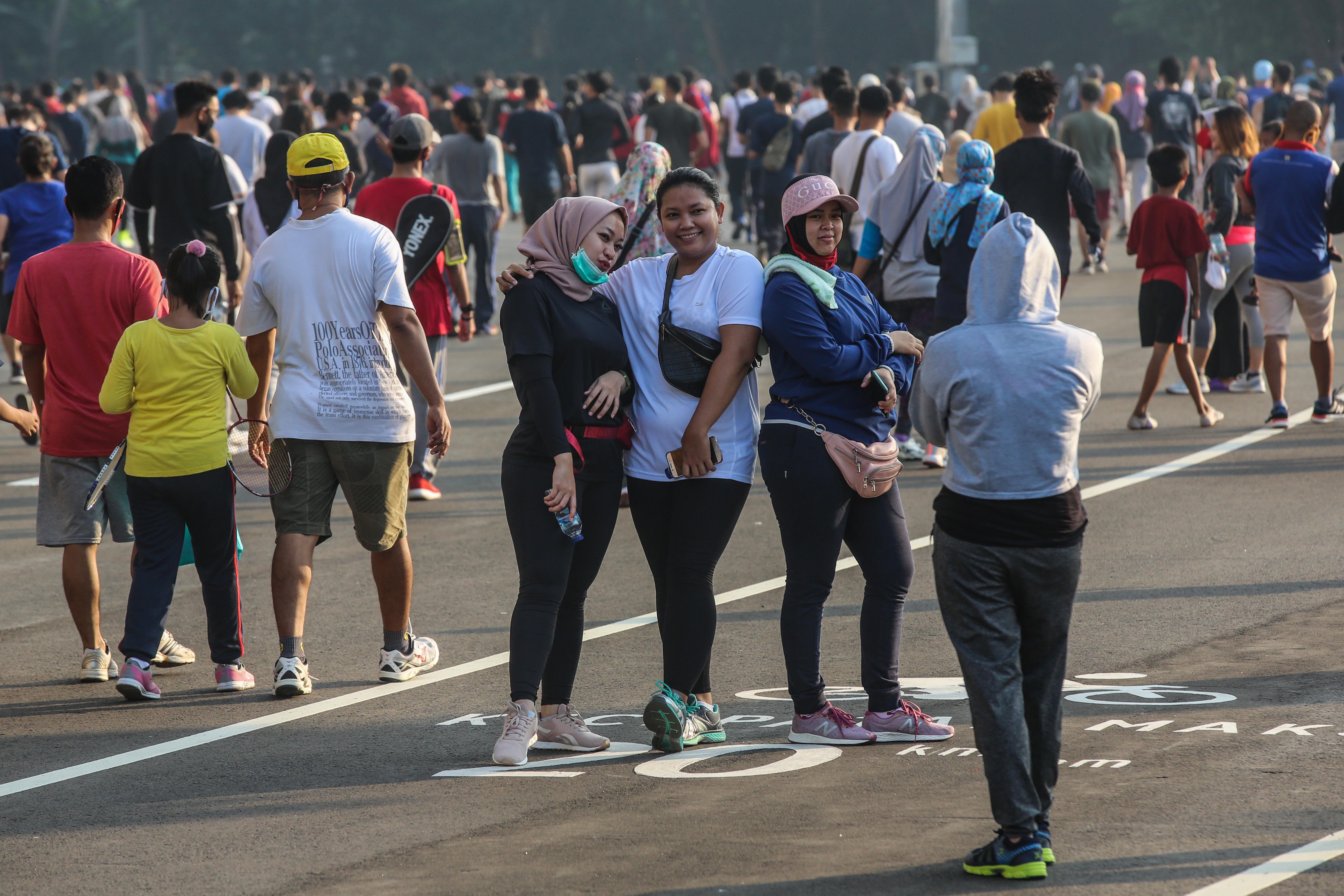 Antusias Warga Datangi GBK di Pekan Kedua PSBB Transisi