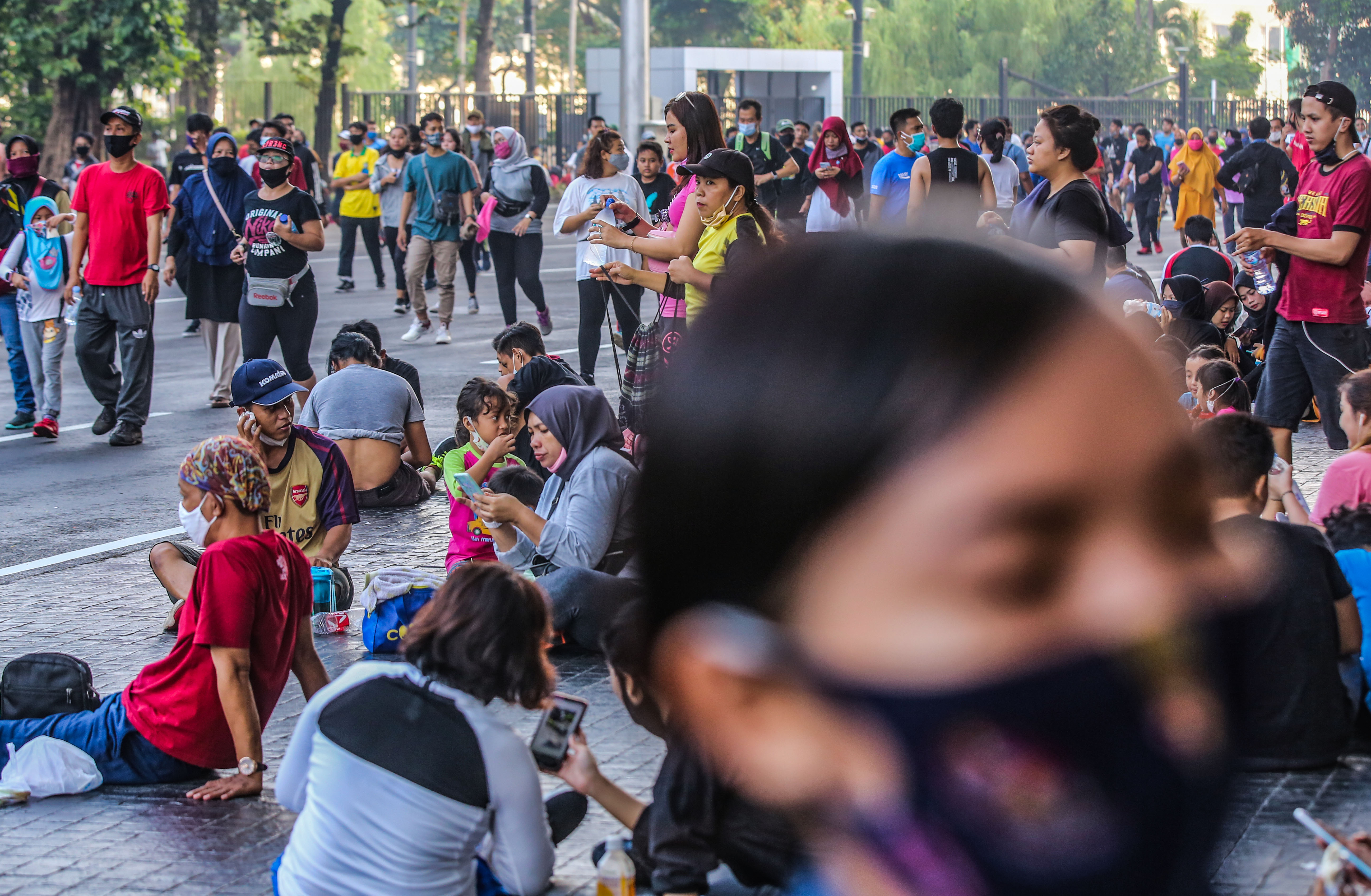 Antusias Warga Datangi GBK di Pekan Kedua PSBB Transisi