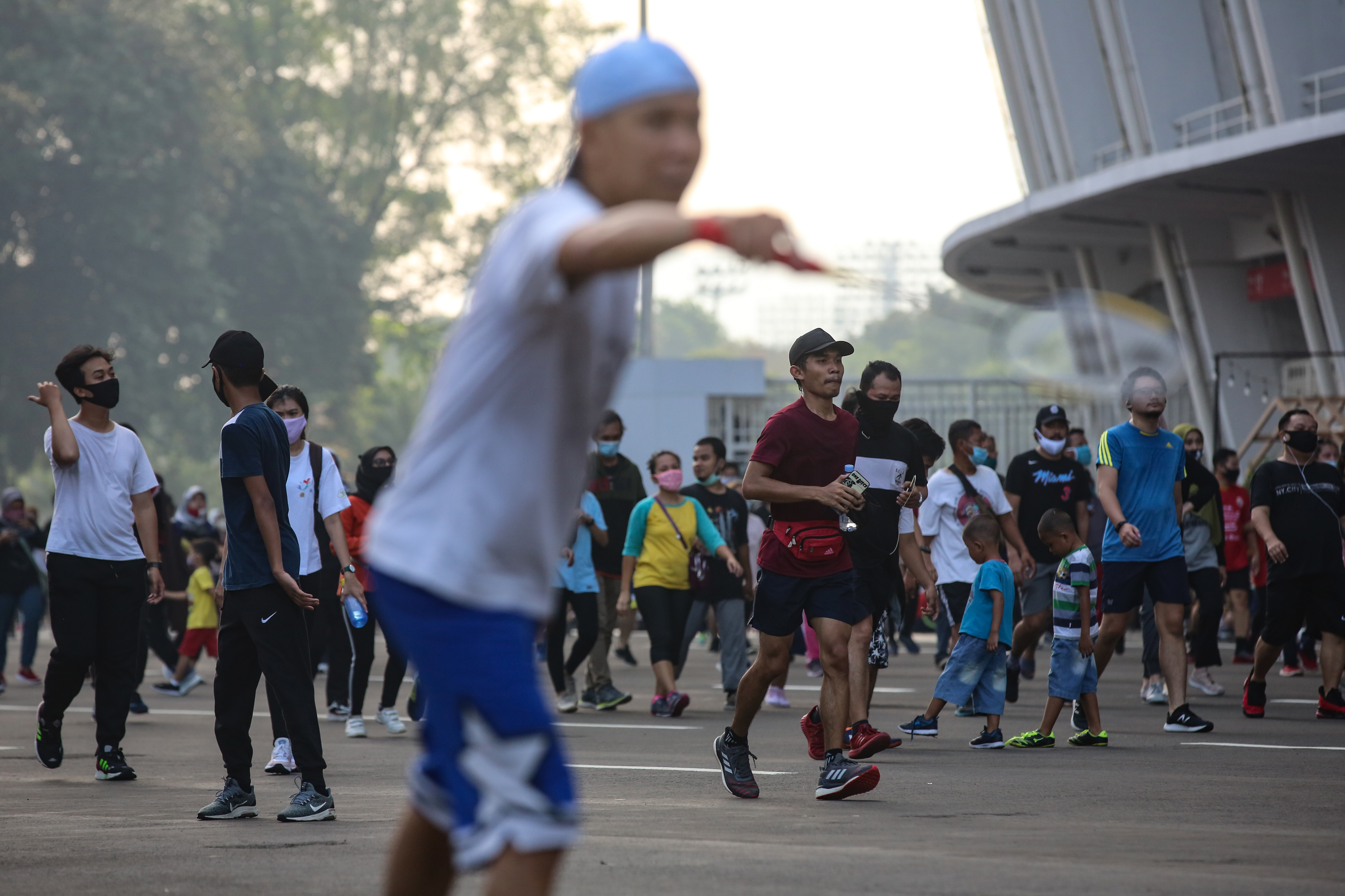 Antusias Warga Datangi GBK di Pekan Kedua PSBB Transisi