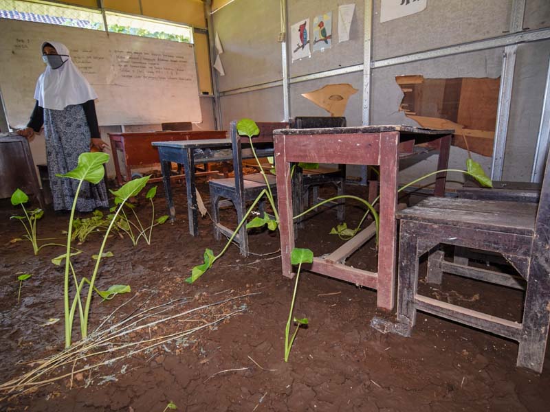 Sekolah Rusak Belum Diperbaiki