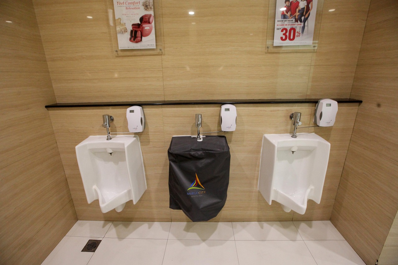 Pembukaan Kembali Mal di Depok