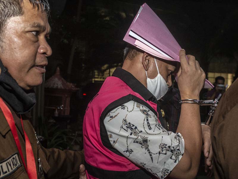 Kejagung Tahan Pejabat Aktif Bea Cukai Batam