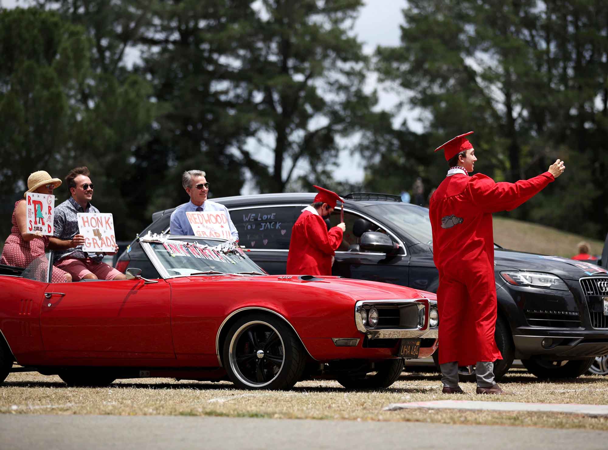 Upacara Kelulusan SMA di Tengah Covid-19