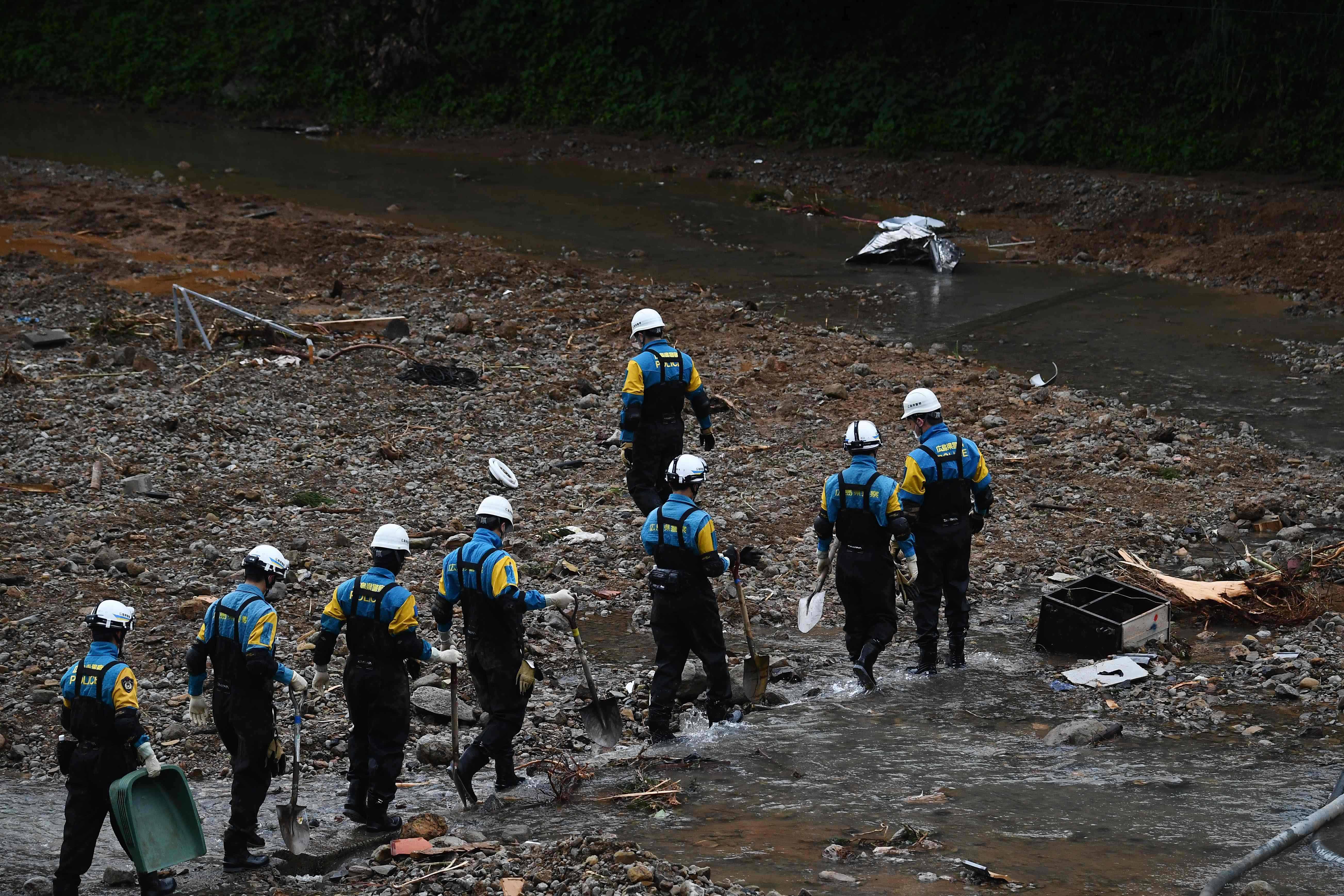 Hujan Deras Hambat Evakuasi Korban Longsor dan Banjir di Jepang