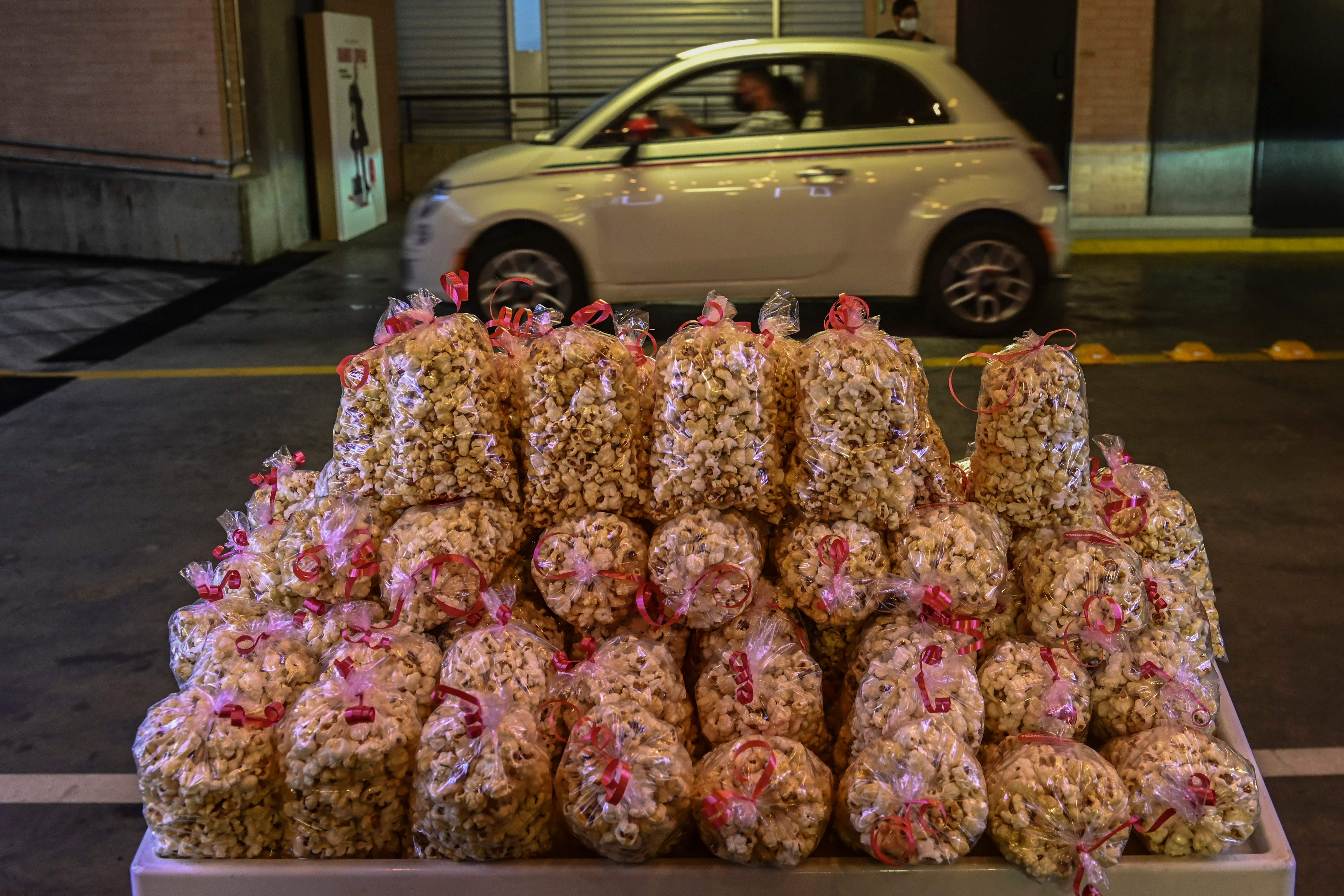 Bioskop Drive-in di Kolombia