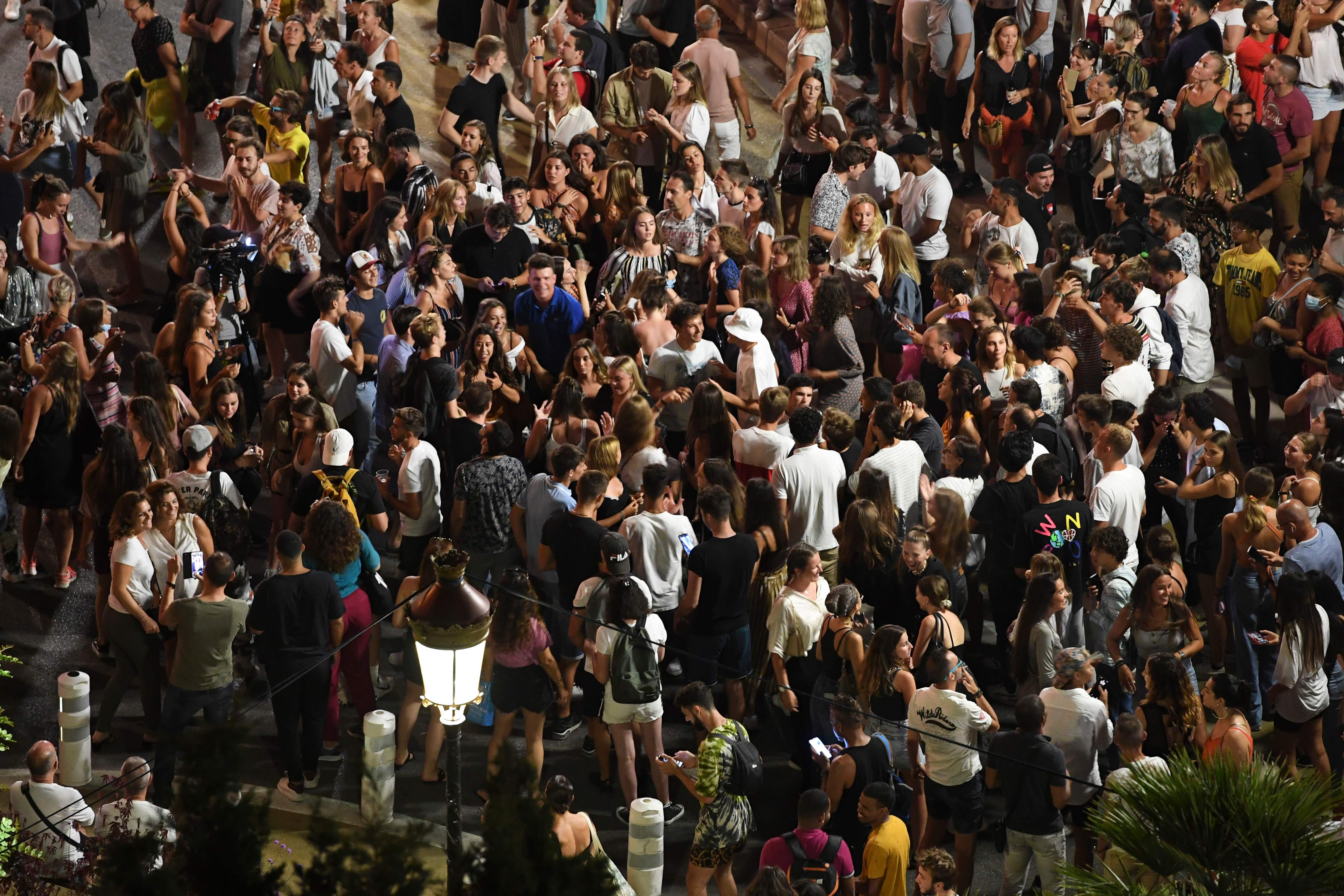 Merayakan Akhir Darurat Covid-19