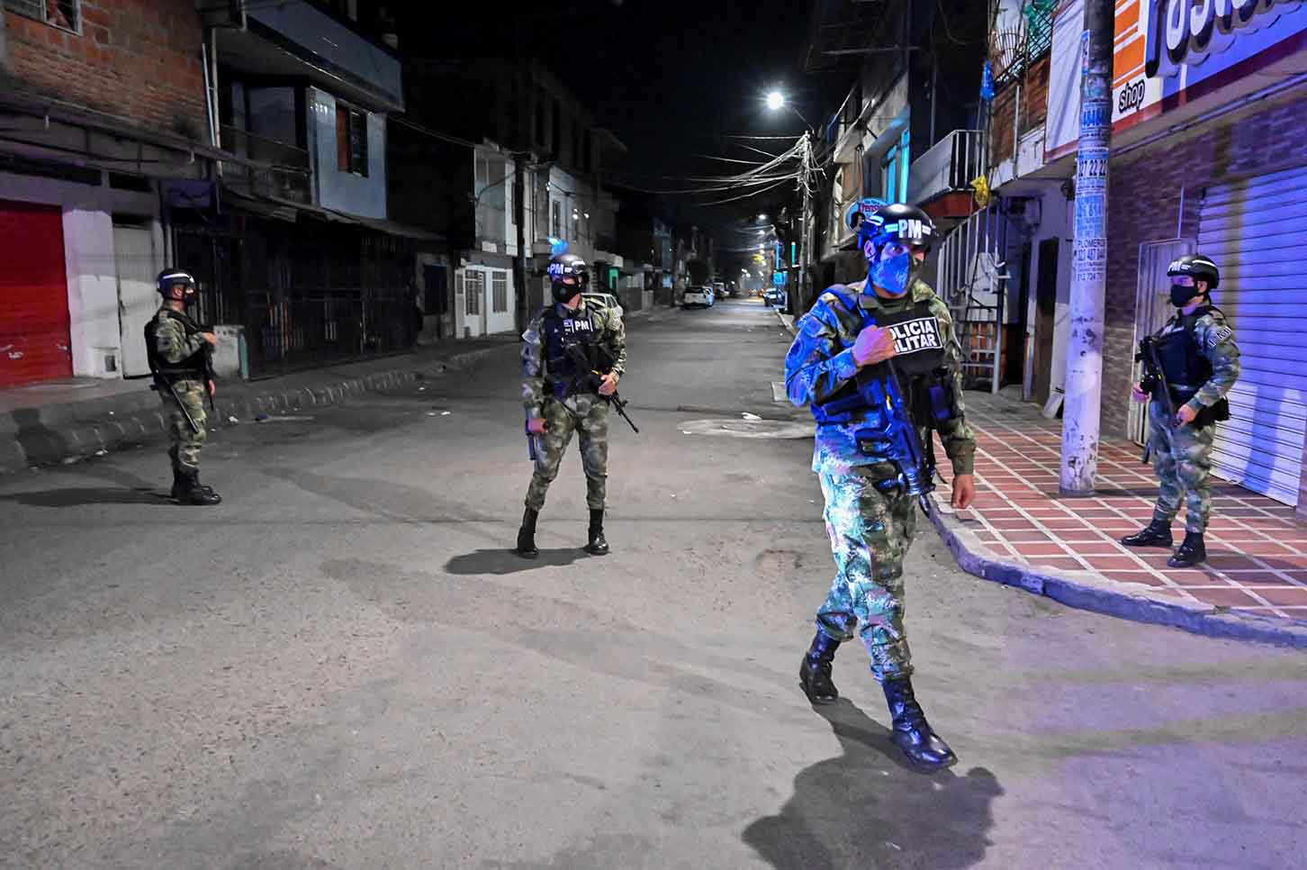 Jam Malam di Kolombia