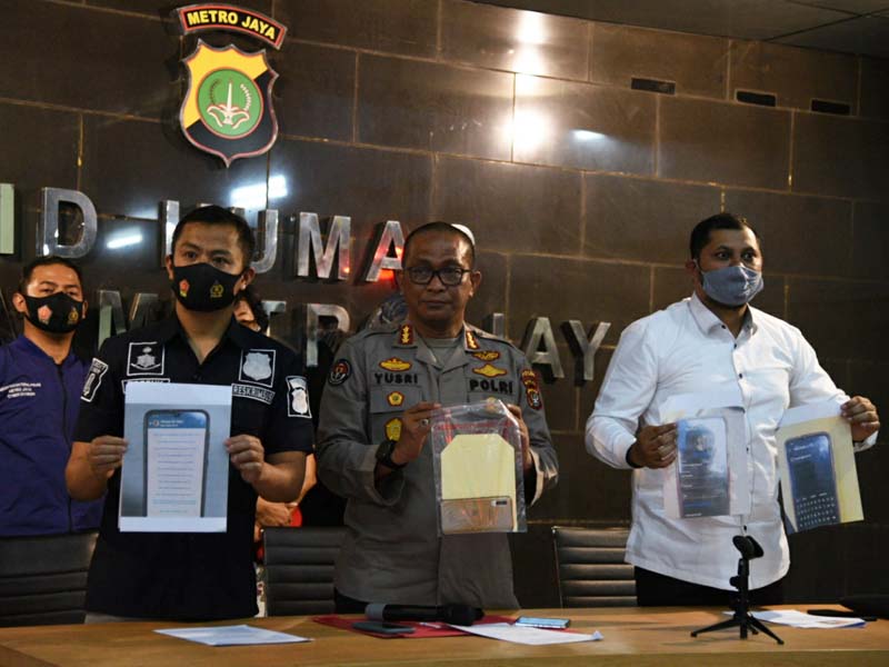 Tersangka Pencemaran Nama Baik