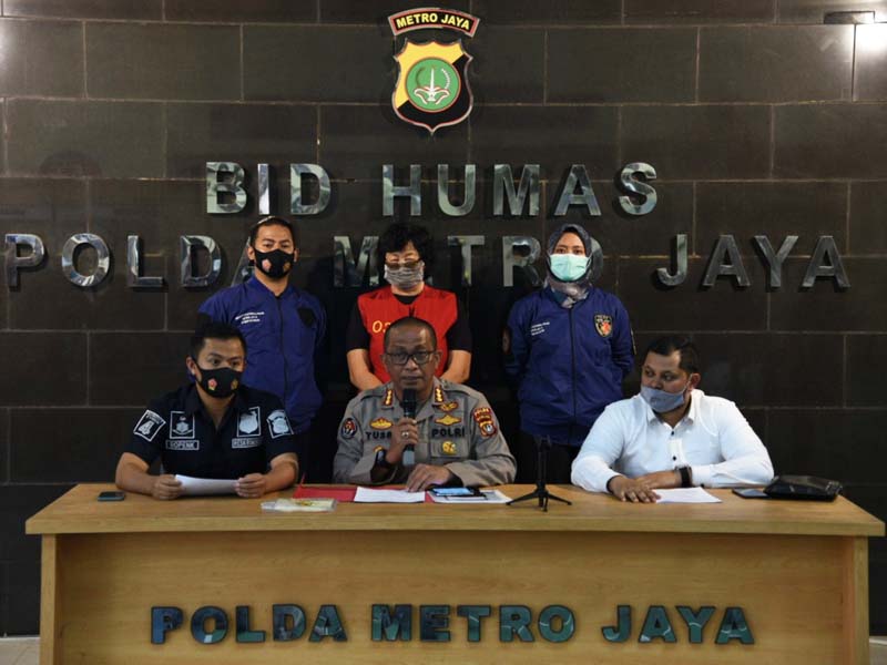 Tersangka Pencemaran Nama Baik