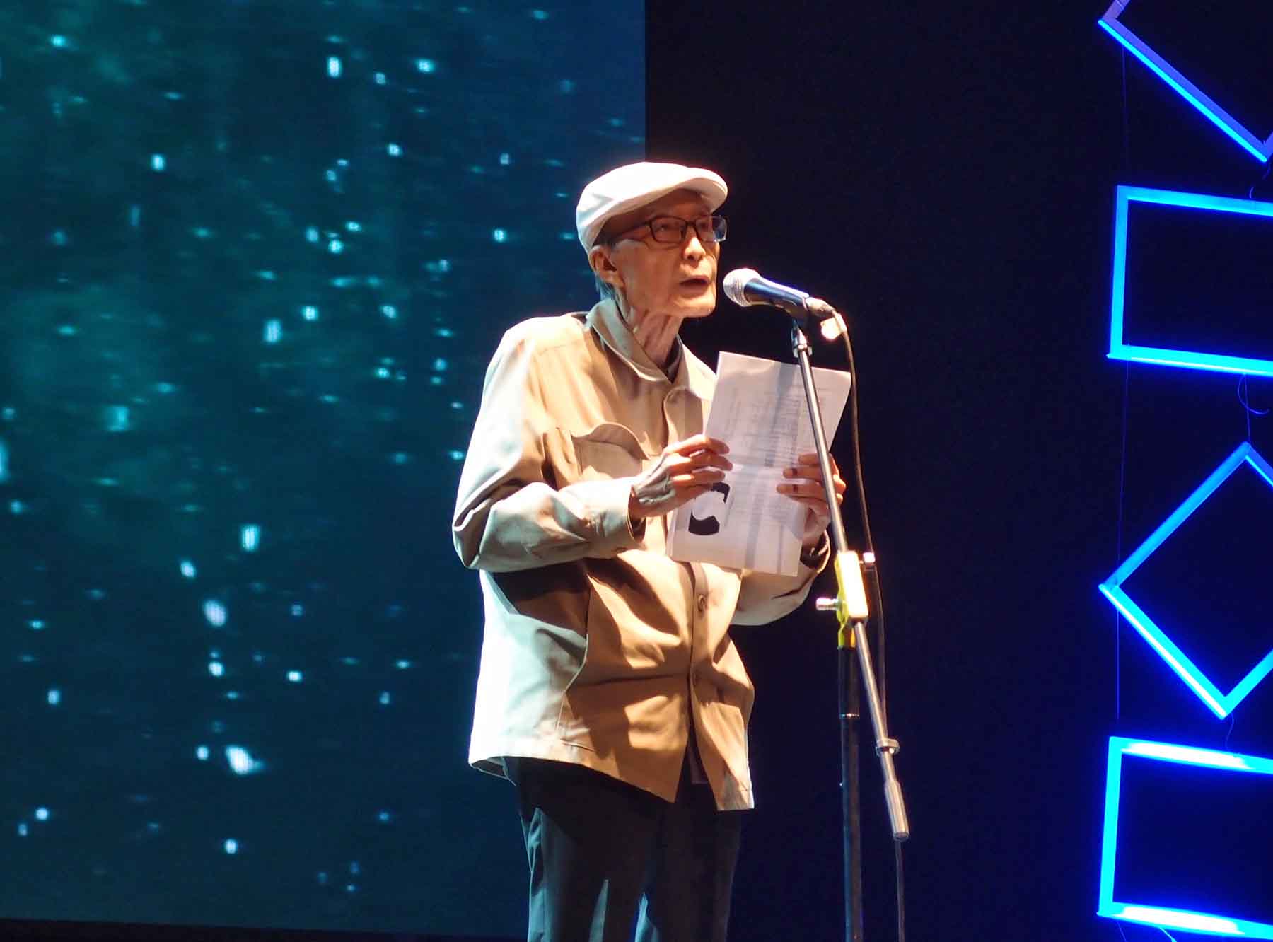 Sastrawan Sapardi Djoko Damono Meninggal Dunia