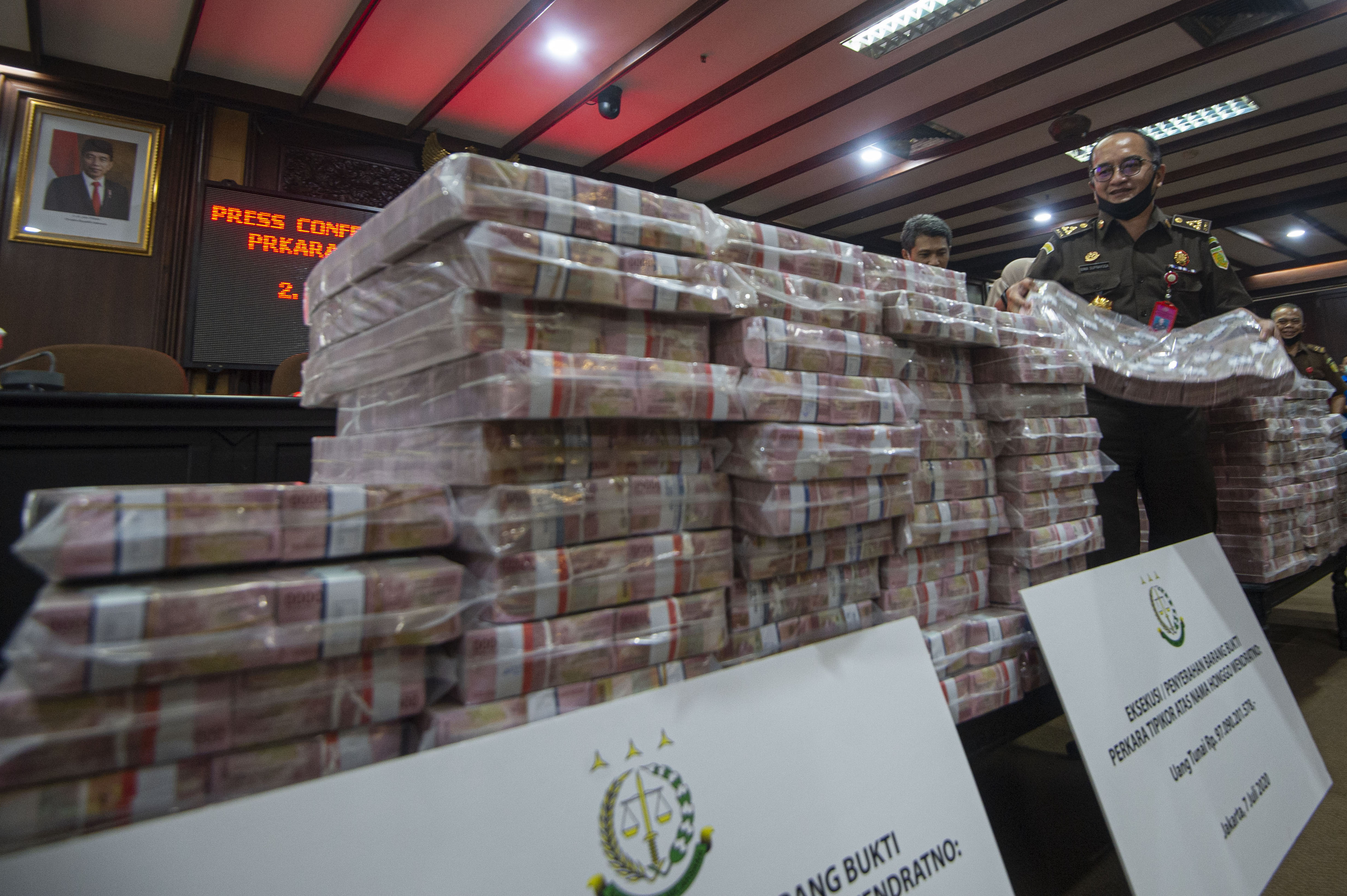 Eksekusi Barang Bukti Korupsi Kondensat