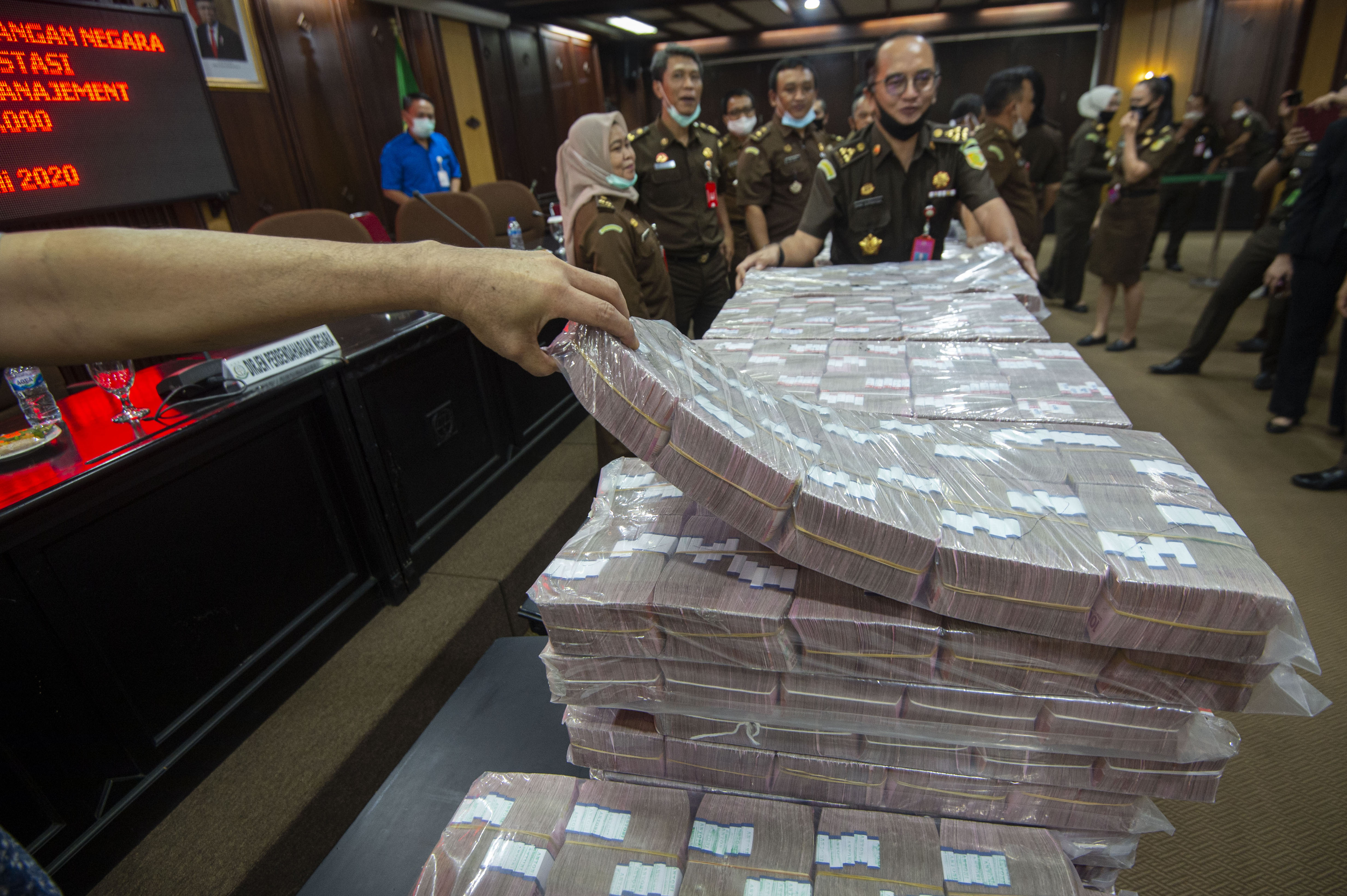 Eksekusi Barang Bukti Korupsi Kondensat