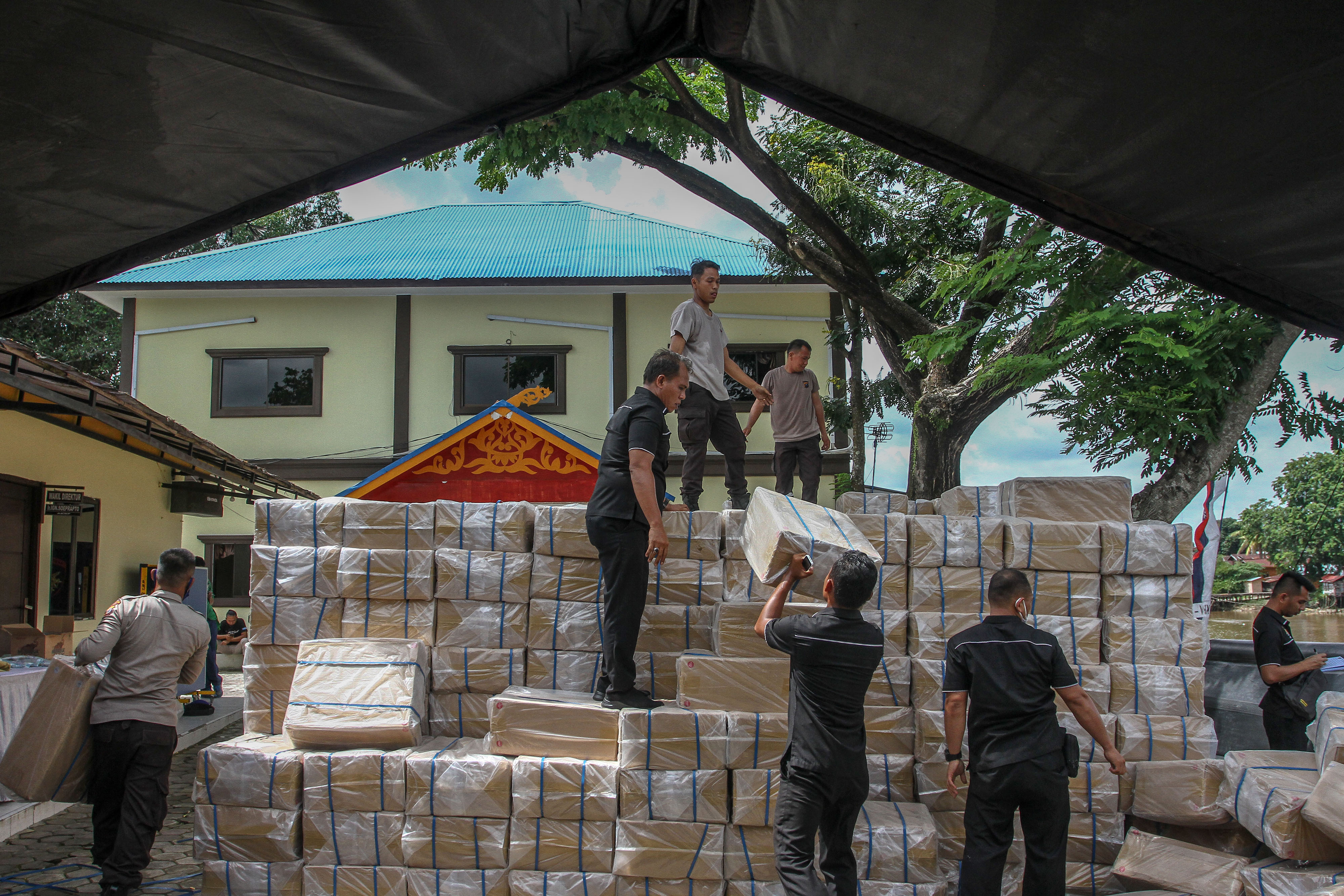 Penyelundupan Rokok Ilegal