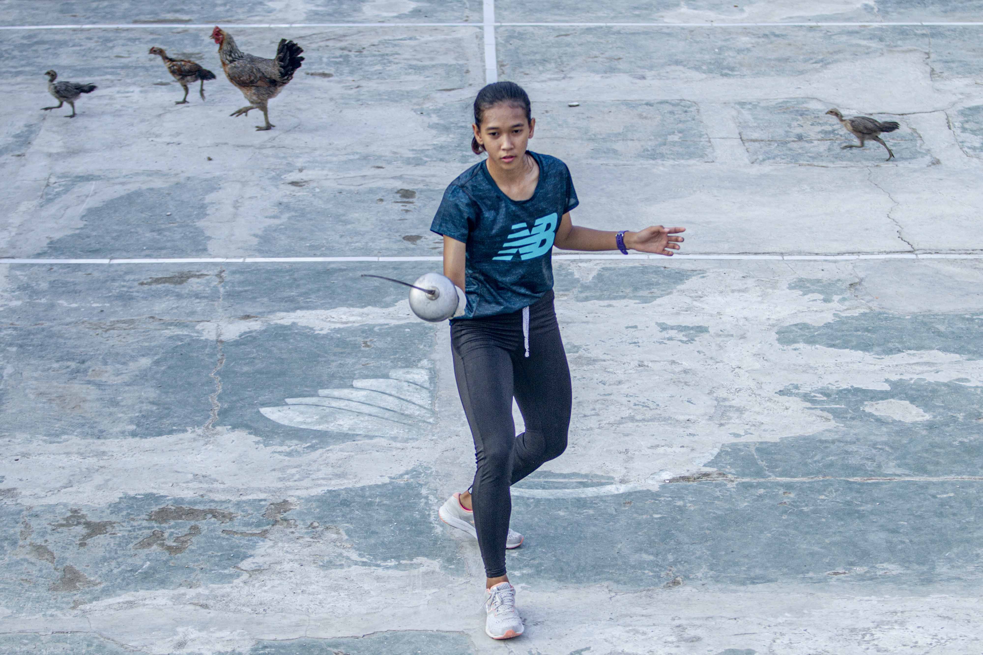 Latihan Mandiri Atlet Anggar