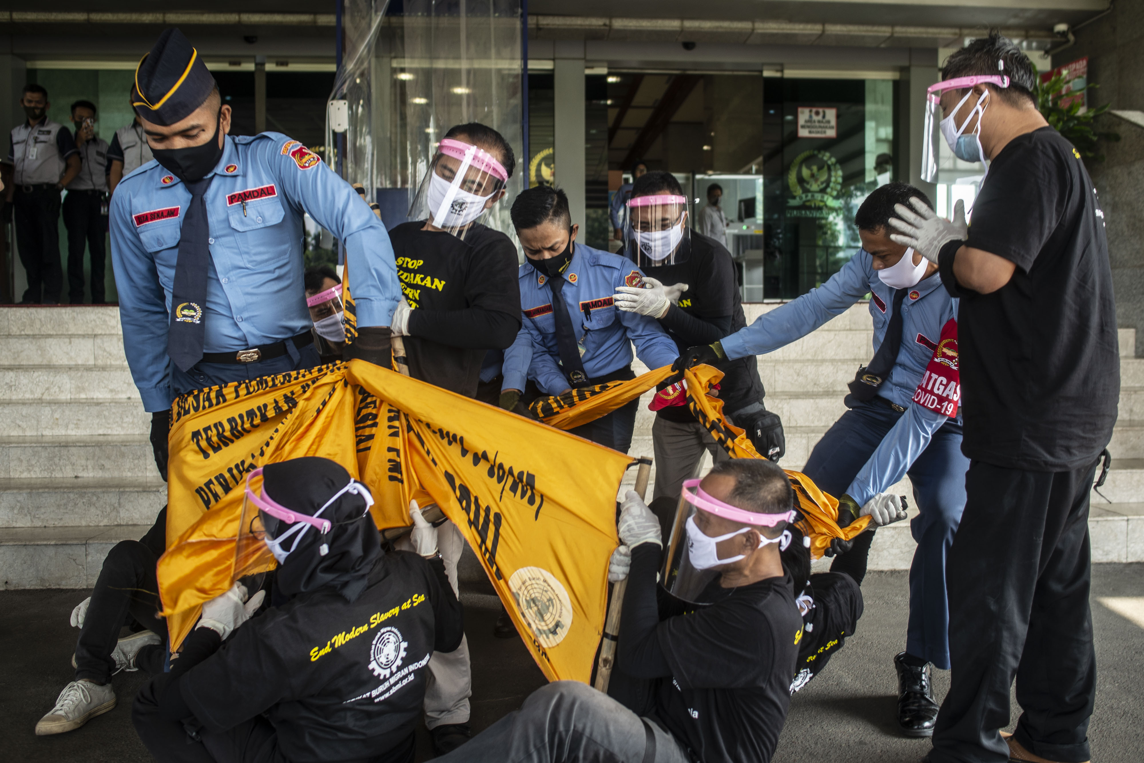 Stop Perbudakan Modern di Laut