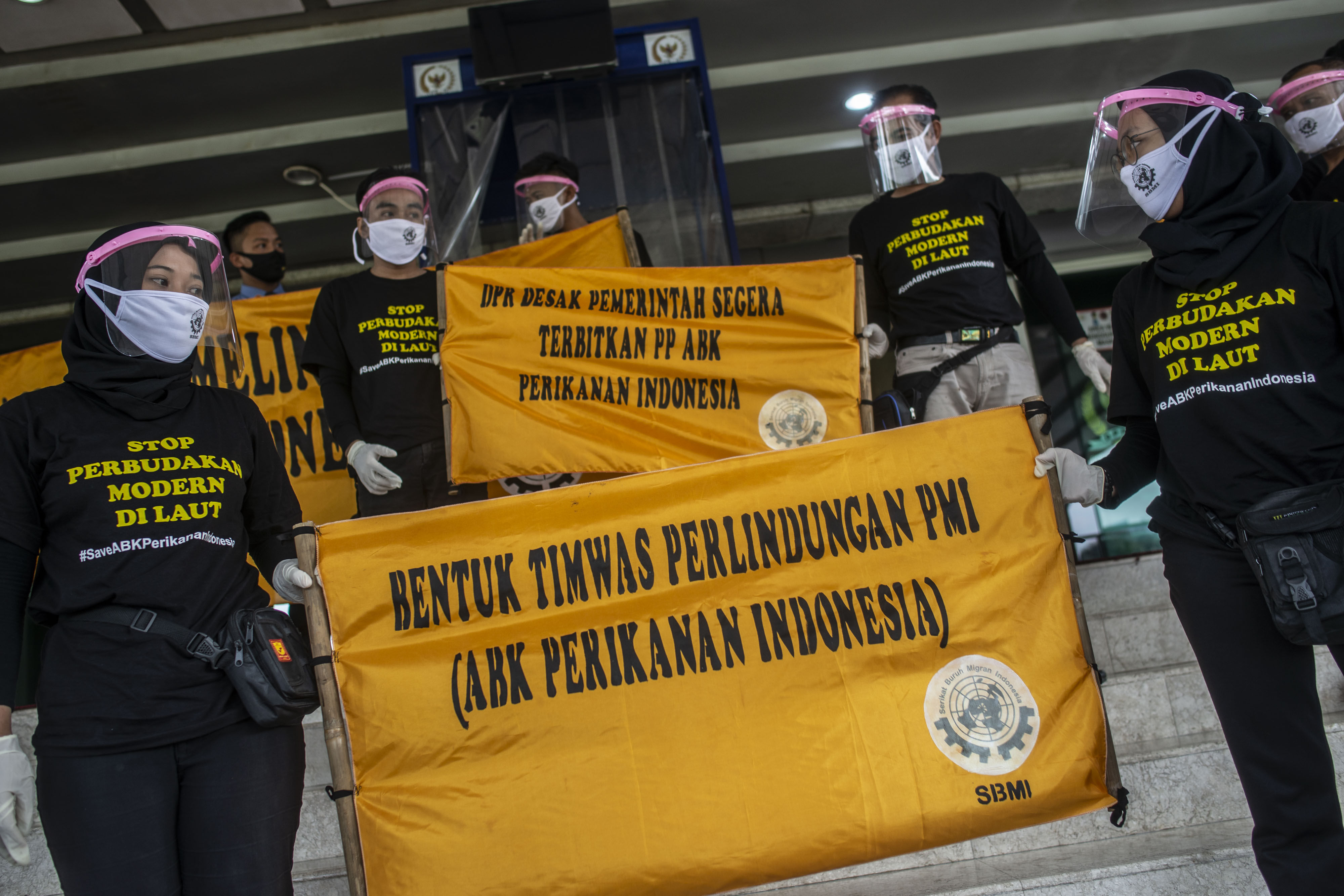 Stop Perbudakan Modern di Laut