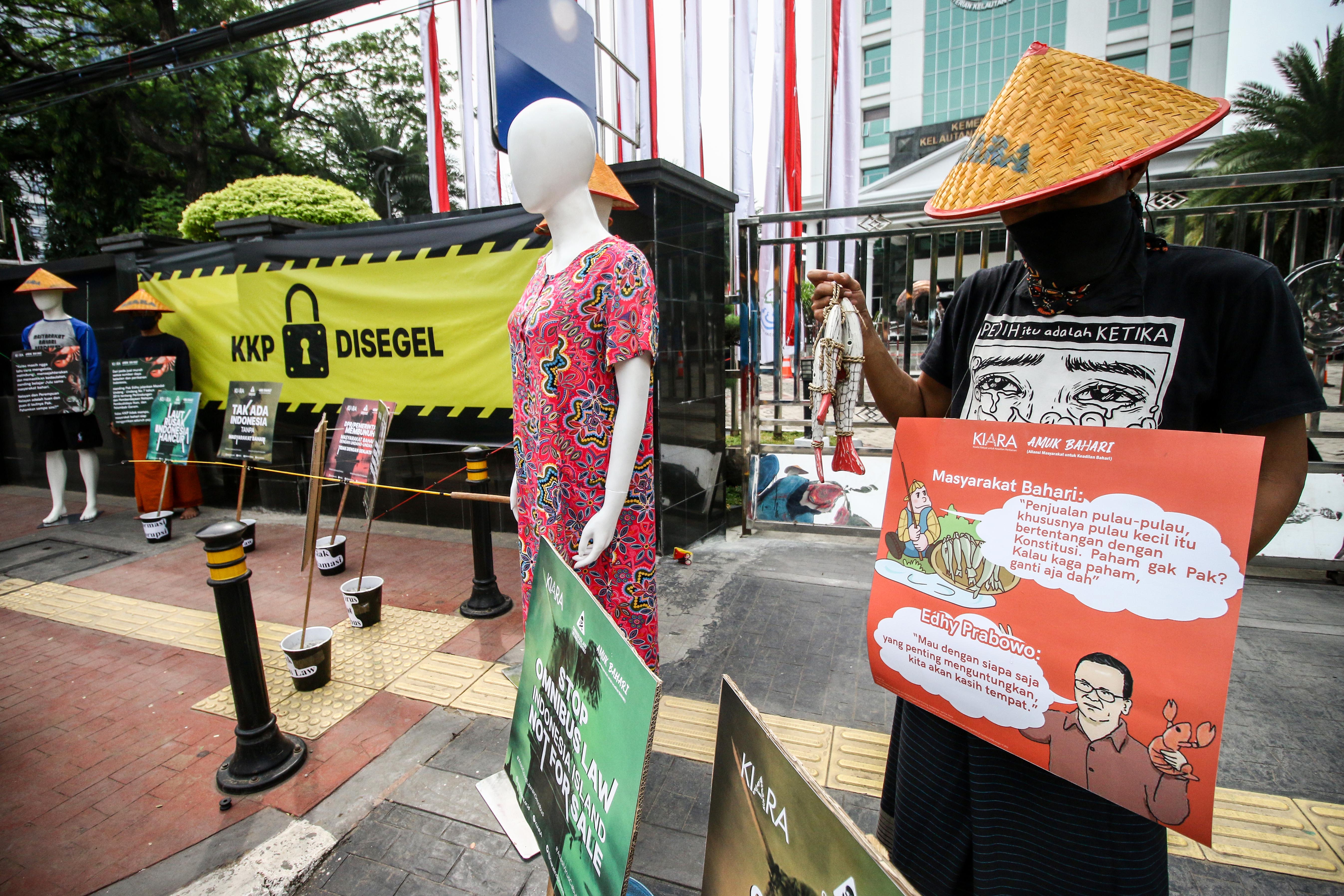 Protes Kebijakan Menteri Kelautan dan Perikanan