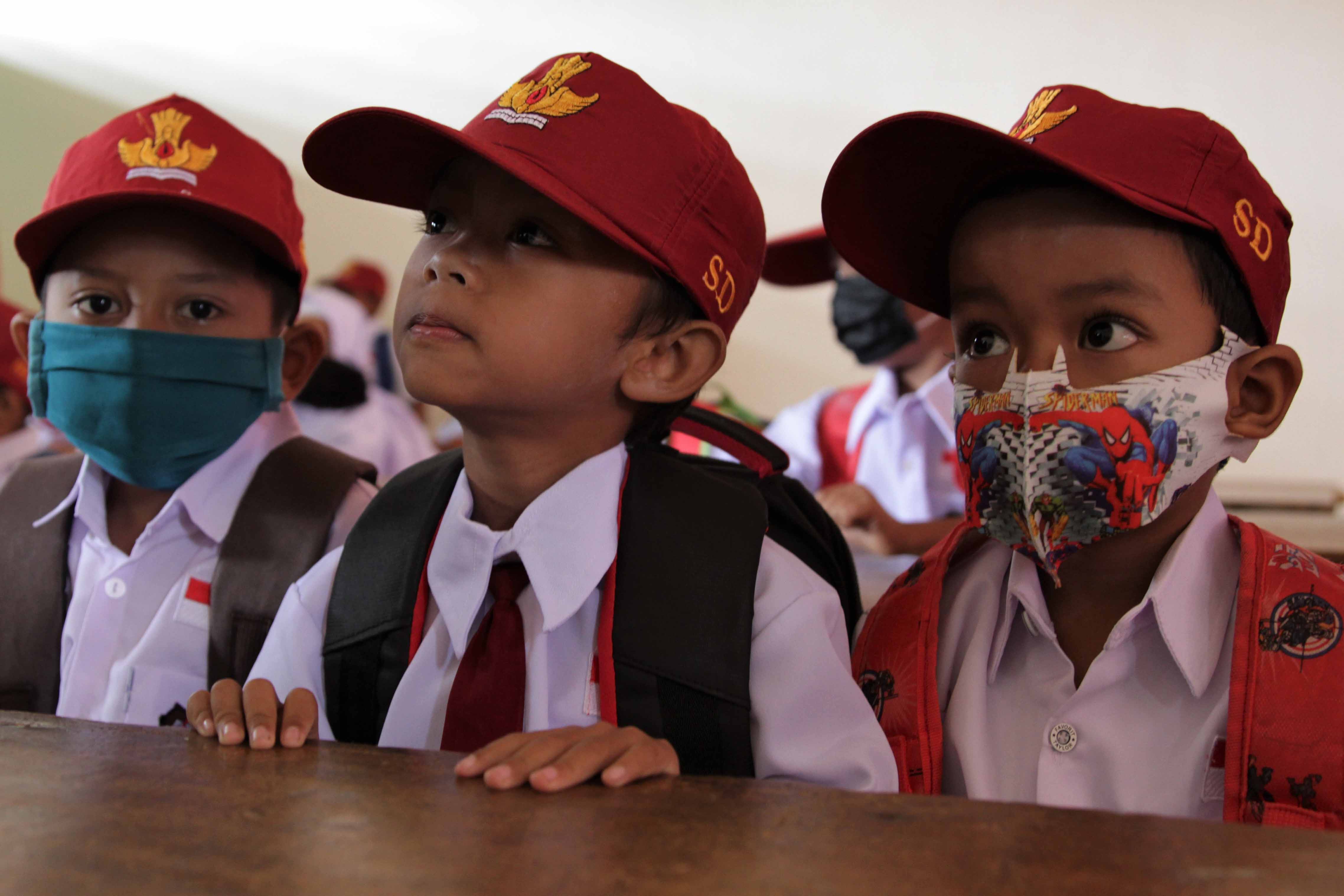 Terbatas Telekomunikasi, Siswa Belajar Tatap Muka Begilir 