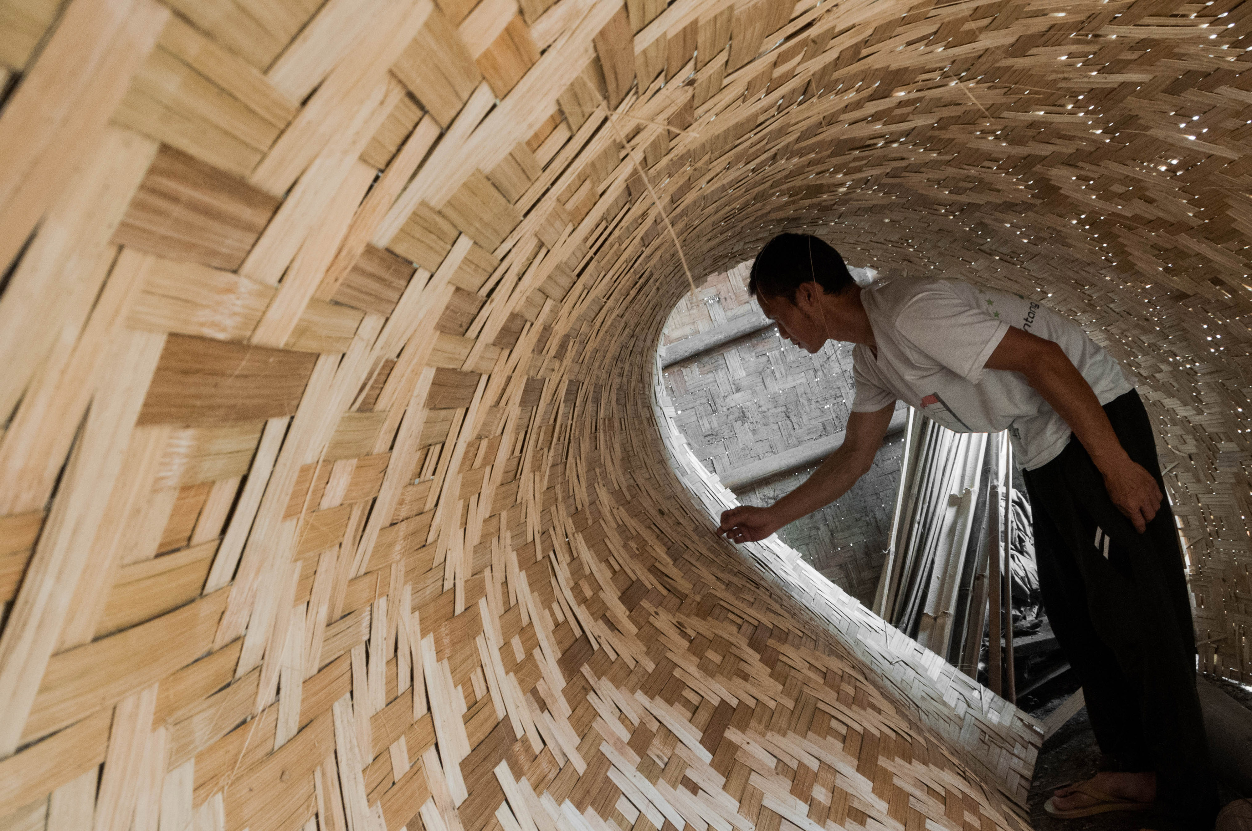 Kerajinan Anyaman Bilik Bambu