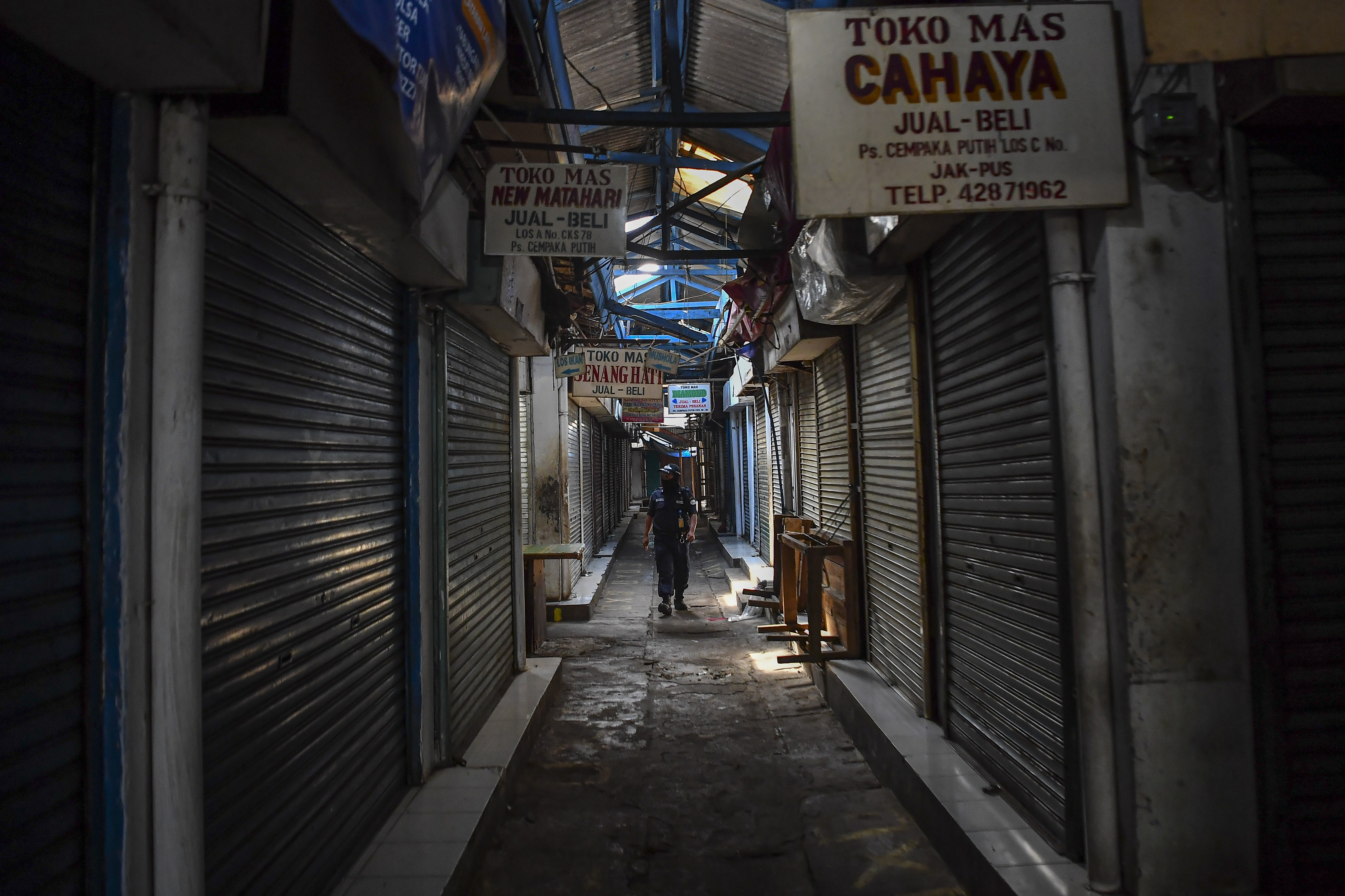 Pasar Cempaka Putih Tutup Sementara