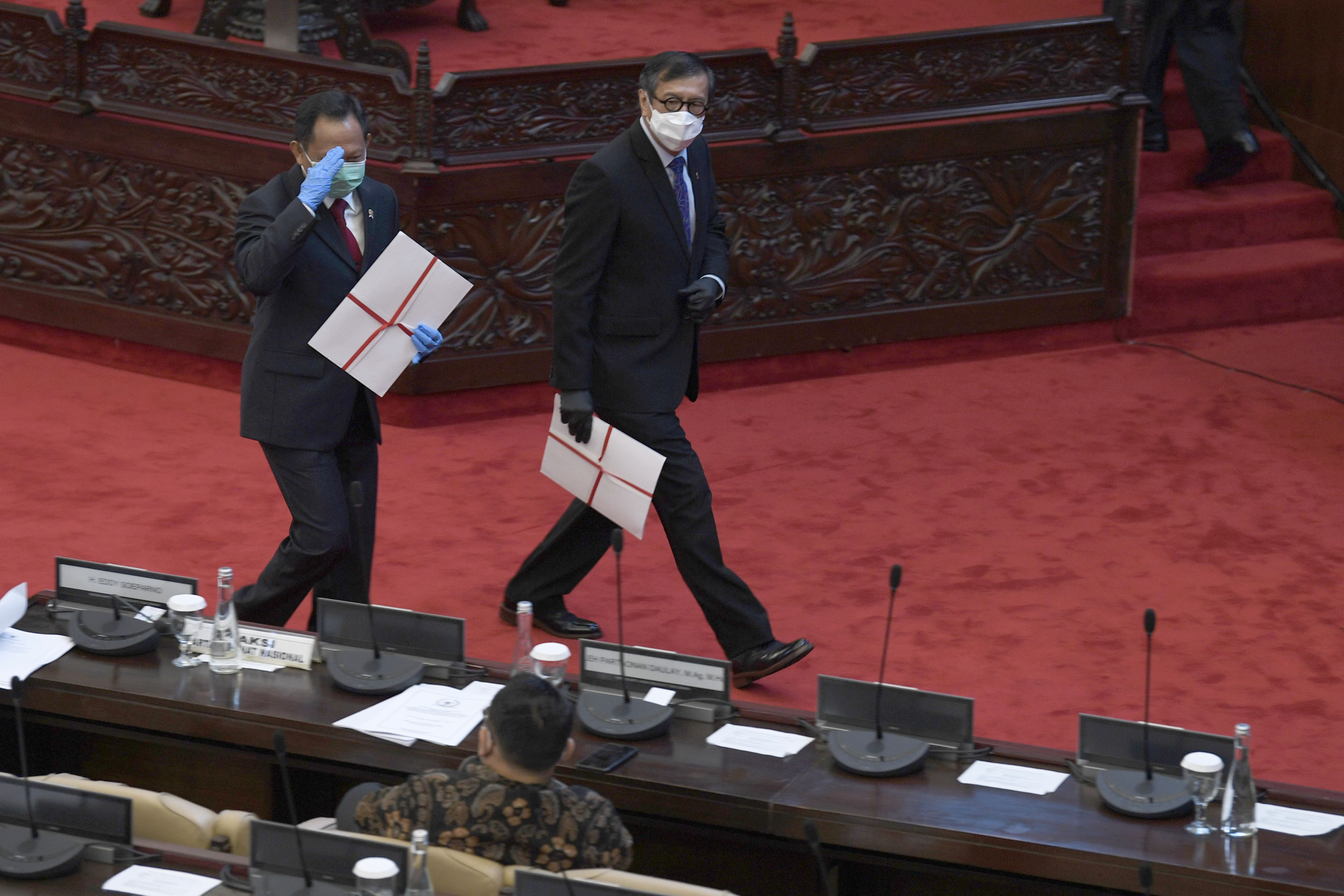 DPR Sahkan UU Pilkada