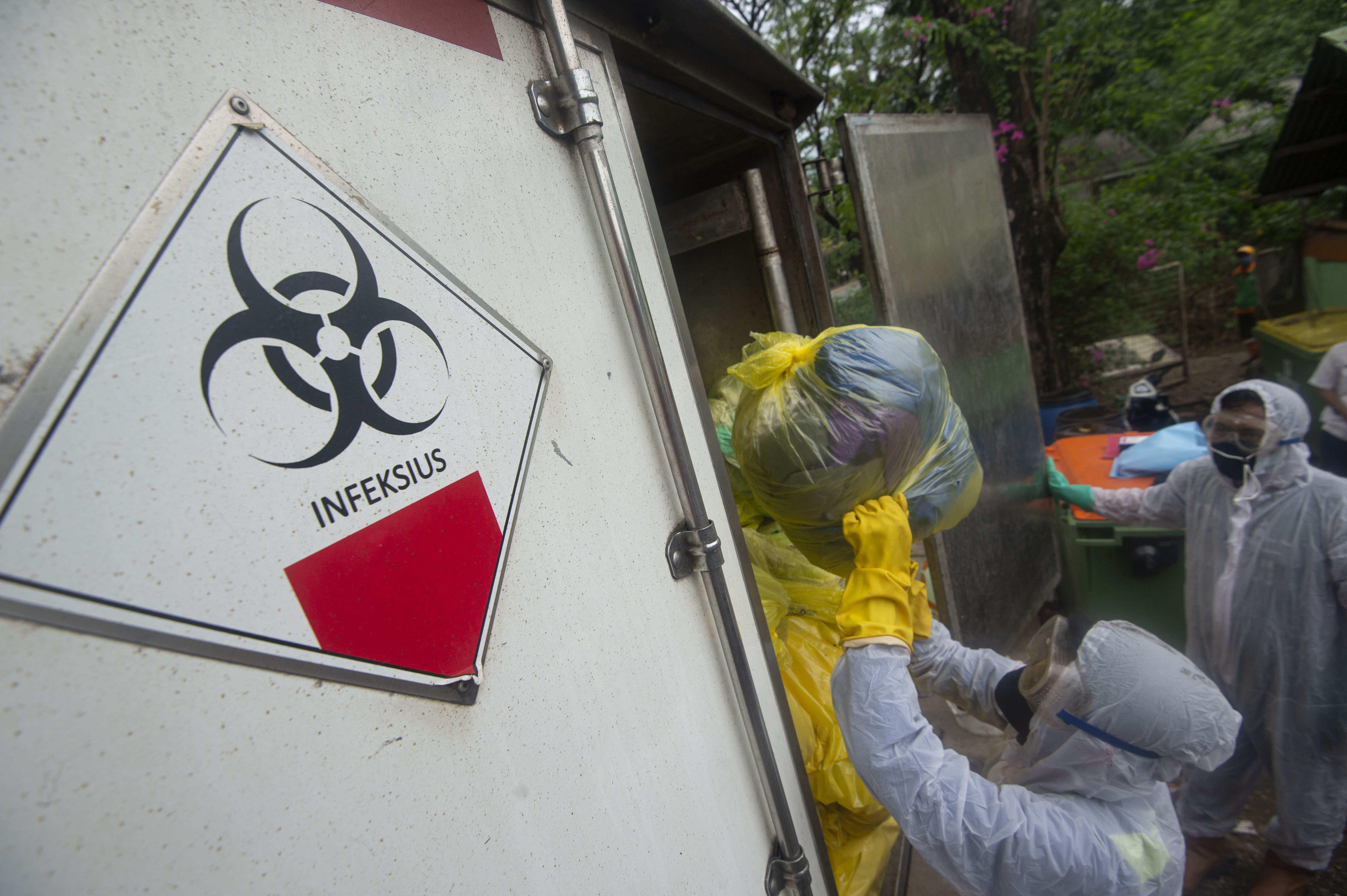 Pengelolaan Limbah Masker dari Masyarakat