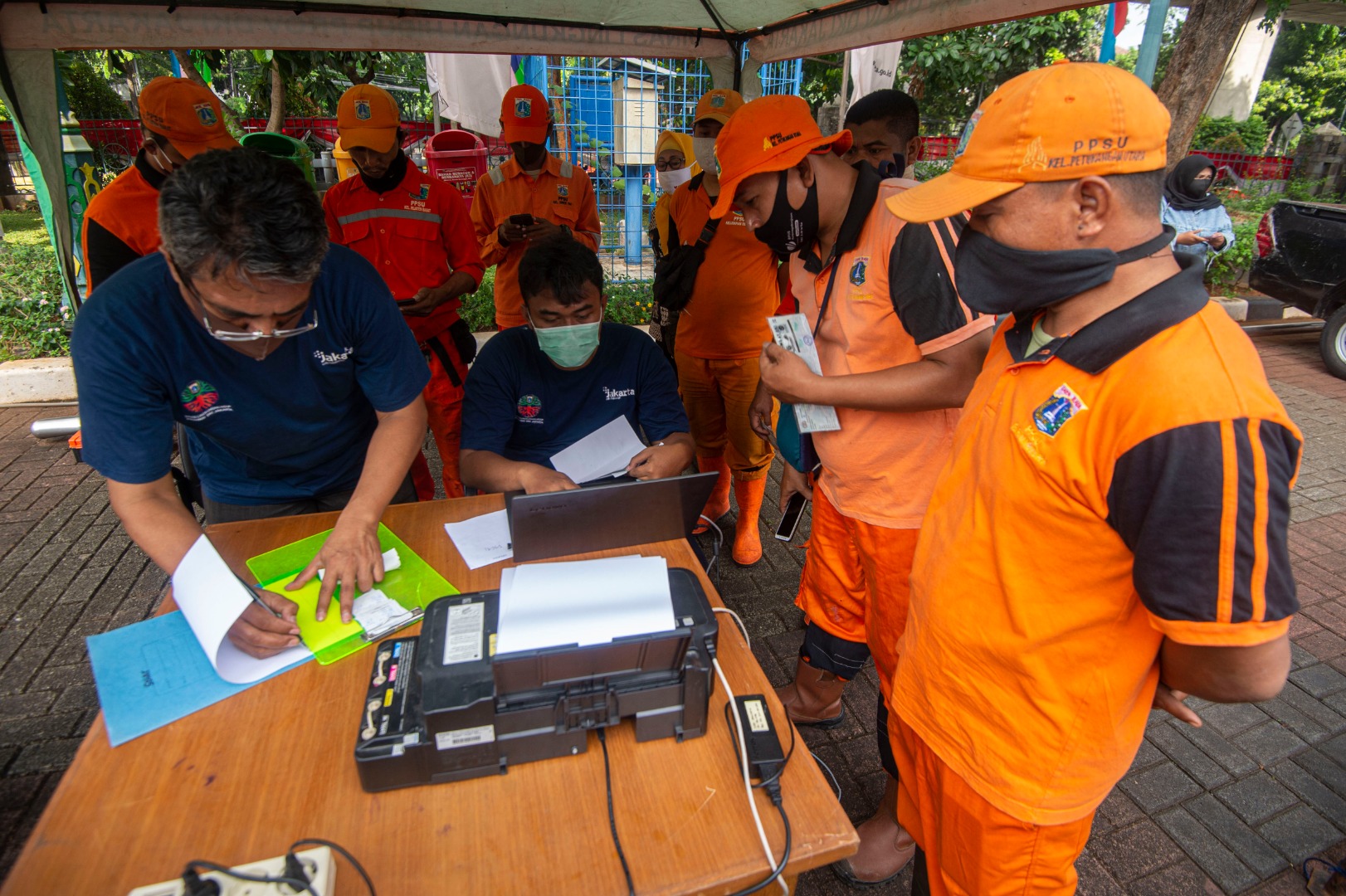 Uji Emisi Kendaraan Operasional Pemerintah