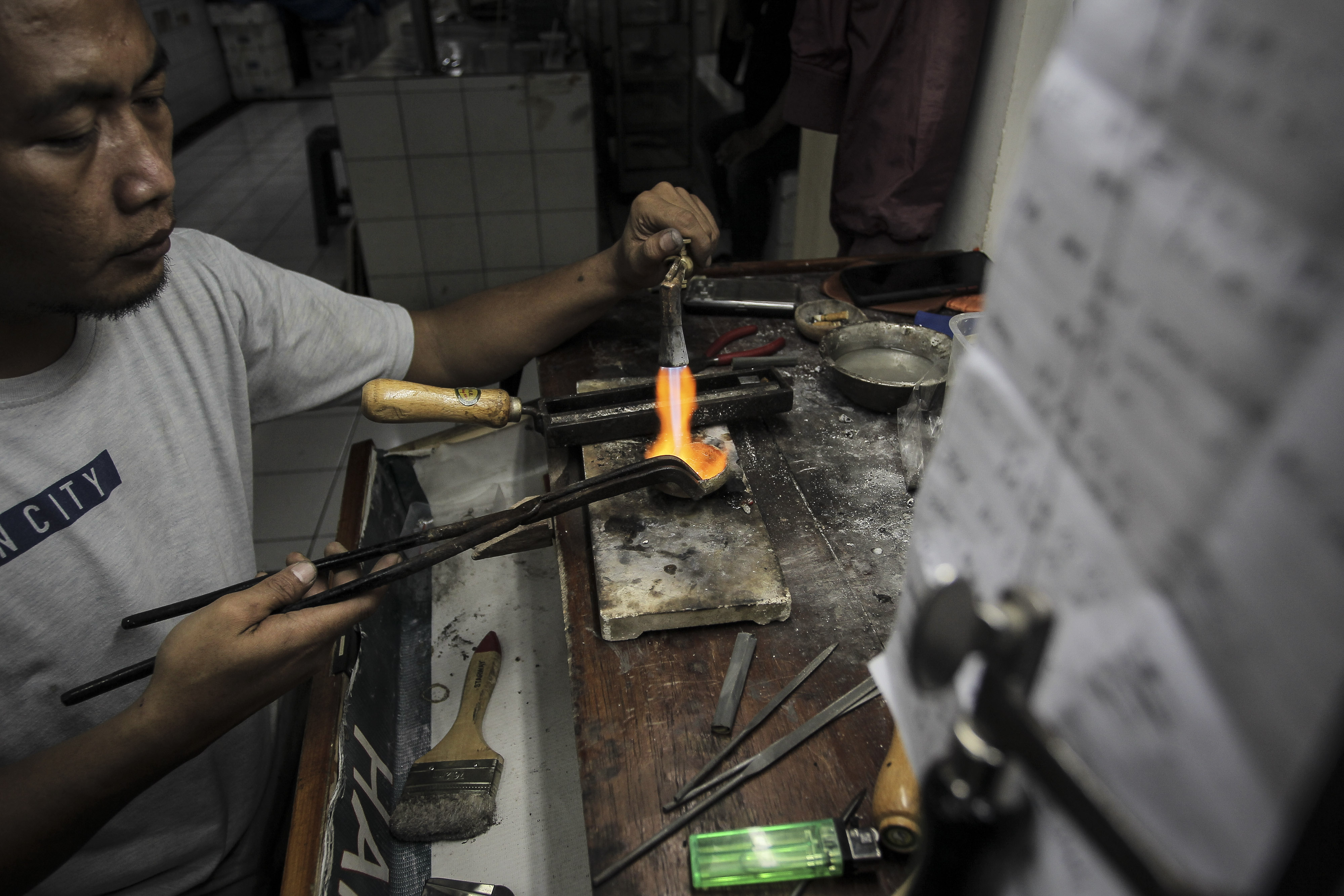 Harga Emas Antam Naik