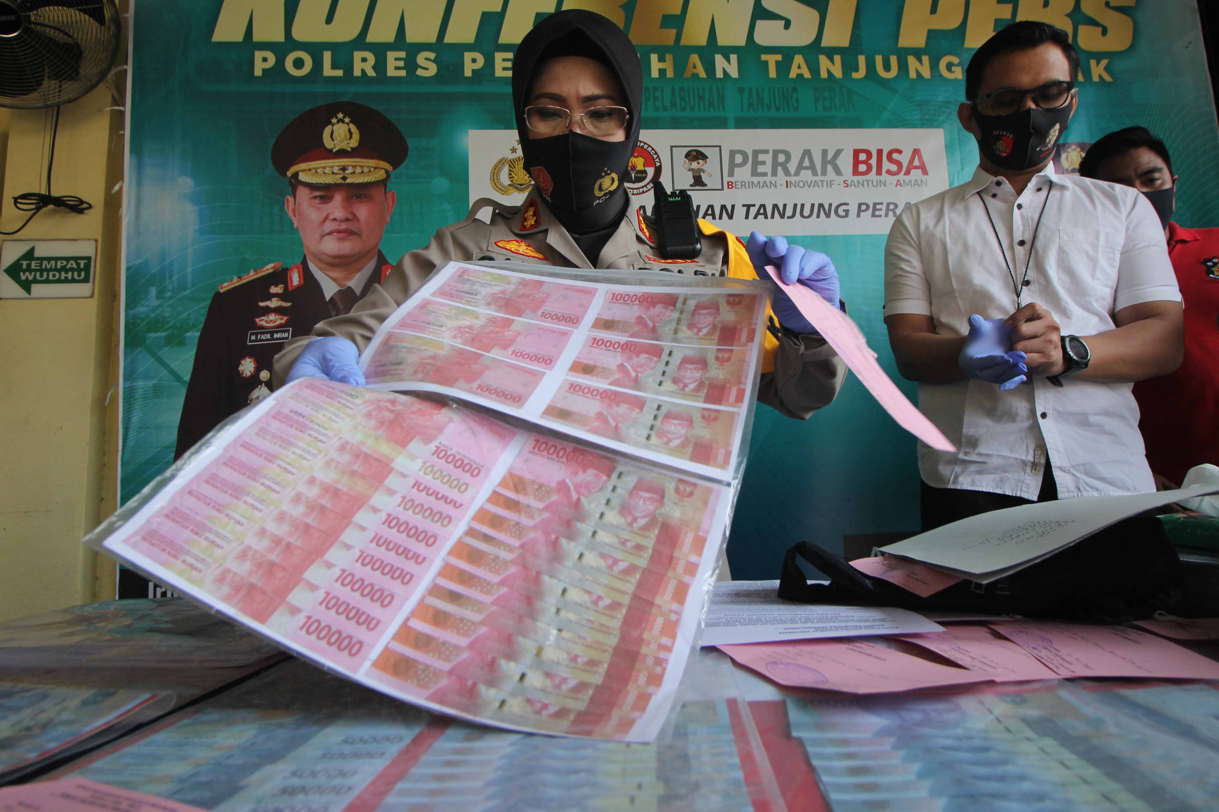 Ungkap Kasus Pembuatan Uang Palsu