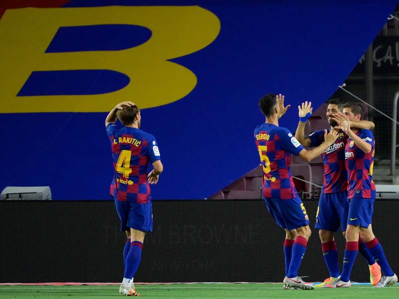 Barcelona Lolos dari Lubang Jarum