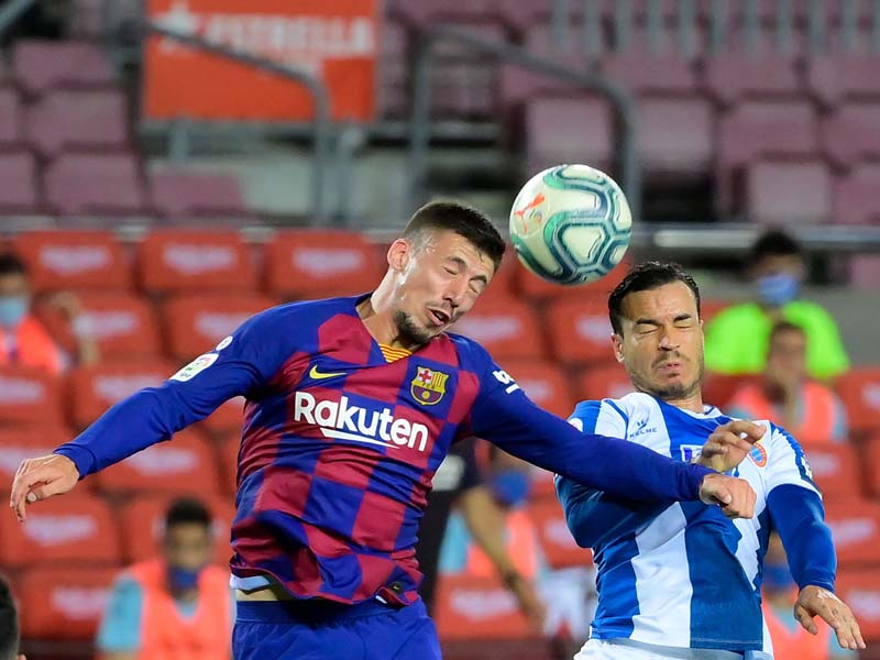Barcelona Lolos dari Lubang Jarum