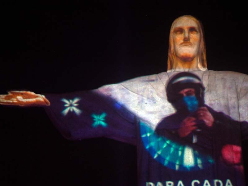 Penghormatan Kepada Korban Covid-19 di Brazil