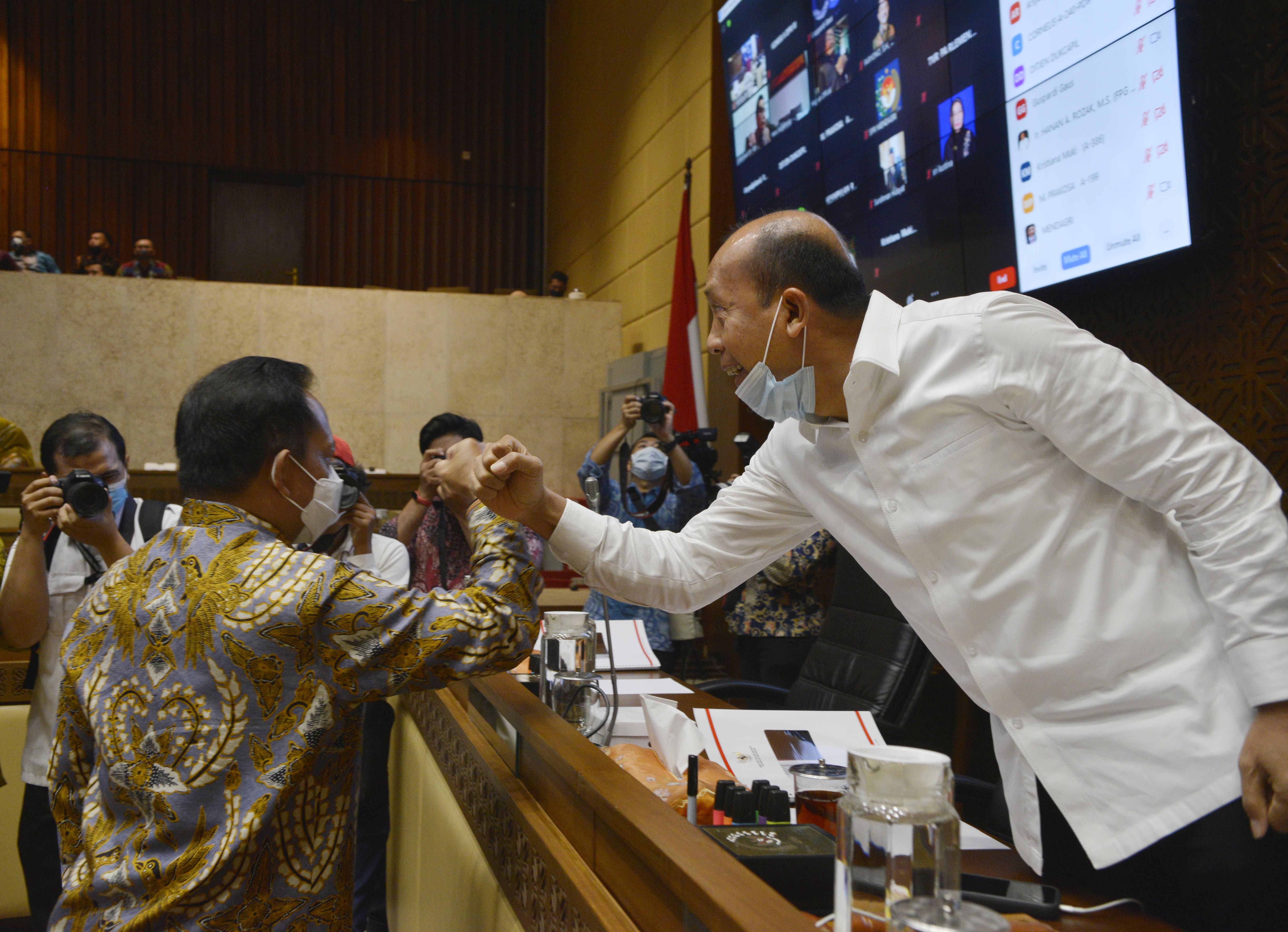Raker Komisi II dan Kemendagri