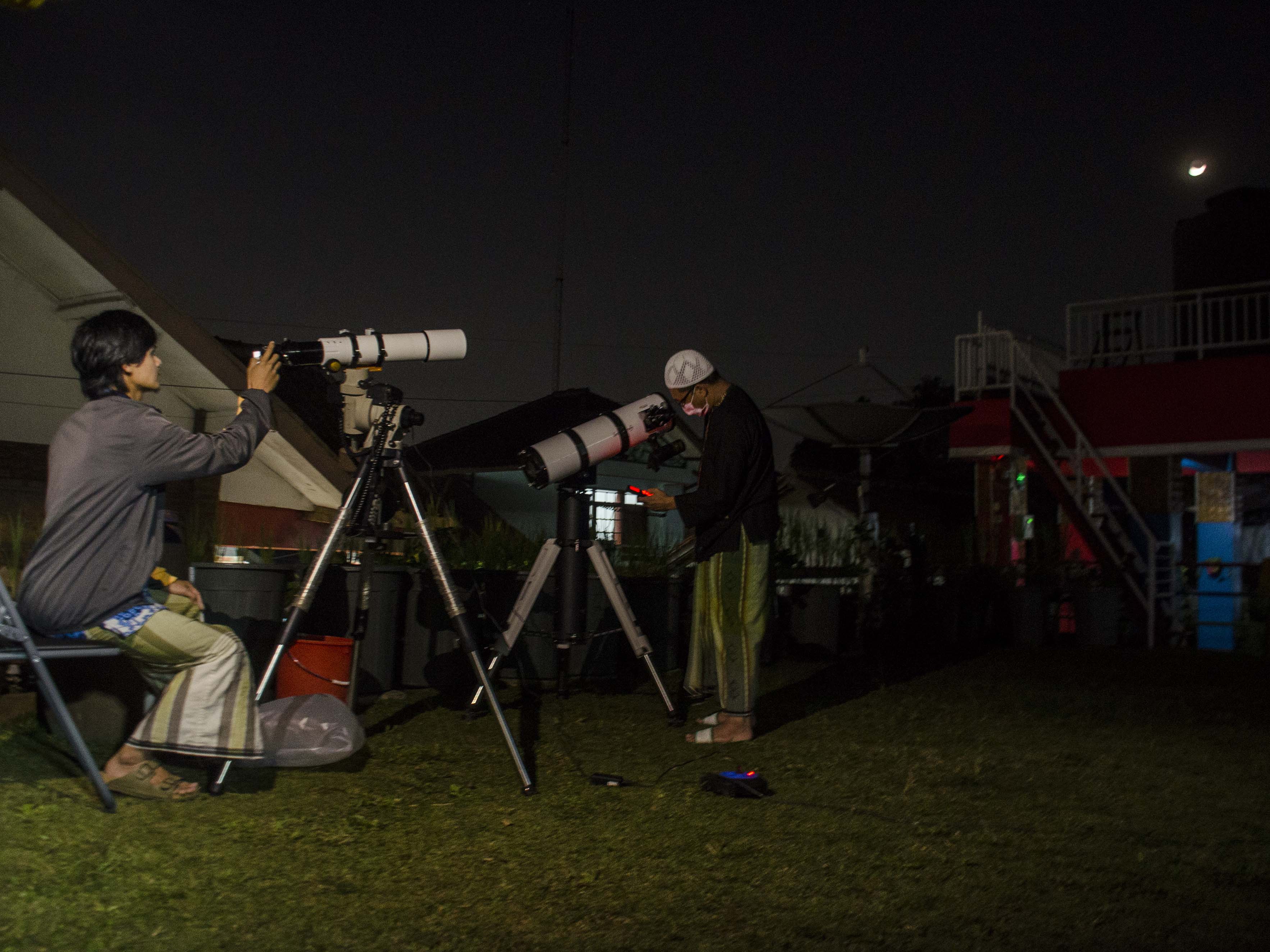 Pemantauan Komet Neowise