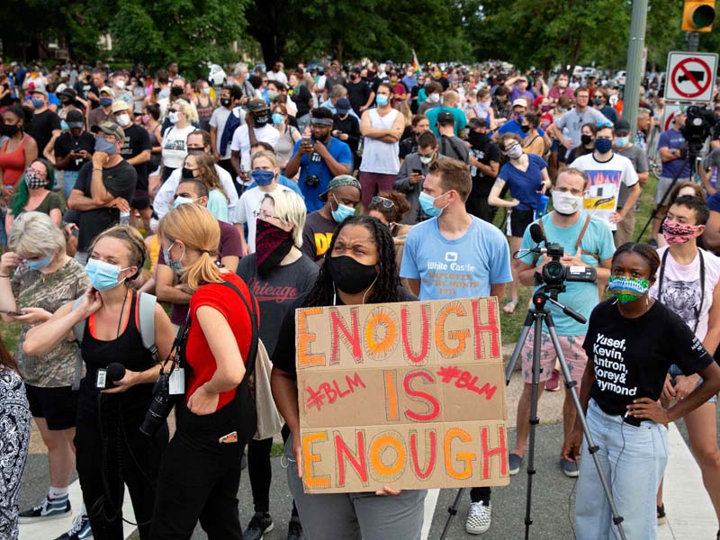 Melepaskan Patung Thomas Stonewall Jackson