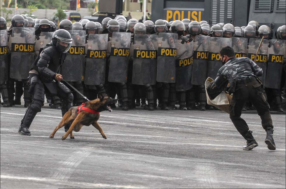 Simulasi Pengamanan Pilkada di Riau