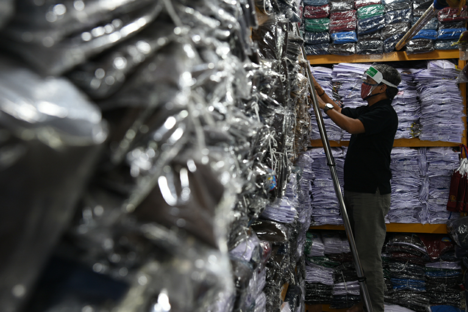 Penjualan Seragam Sekolah