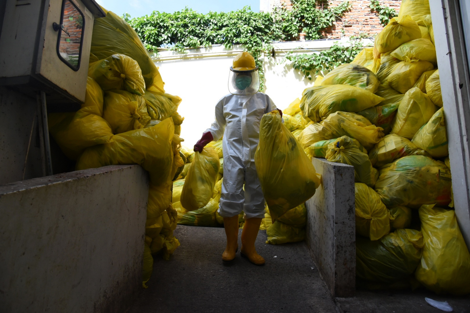 Pengolahan Limbah Medis RSCM