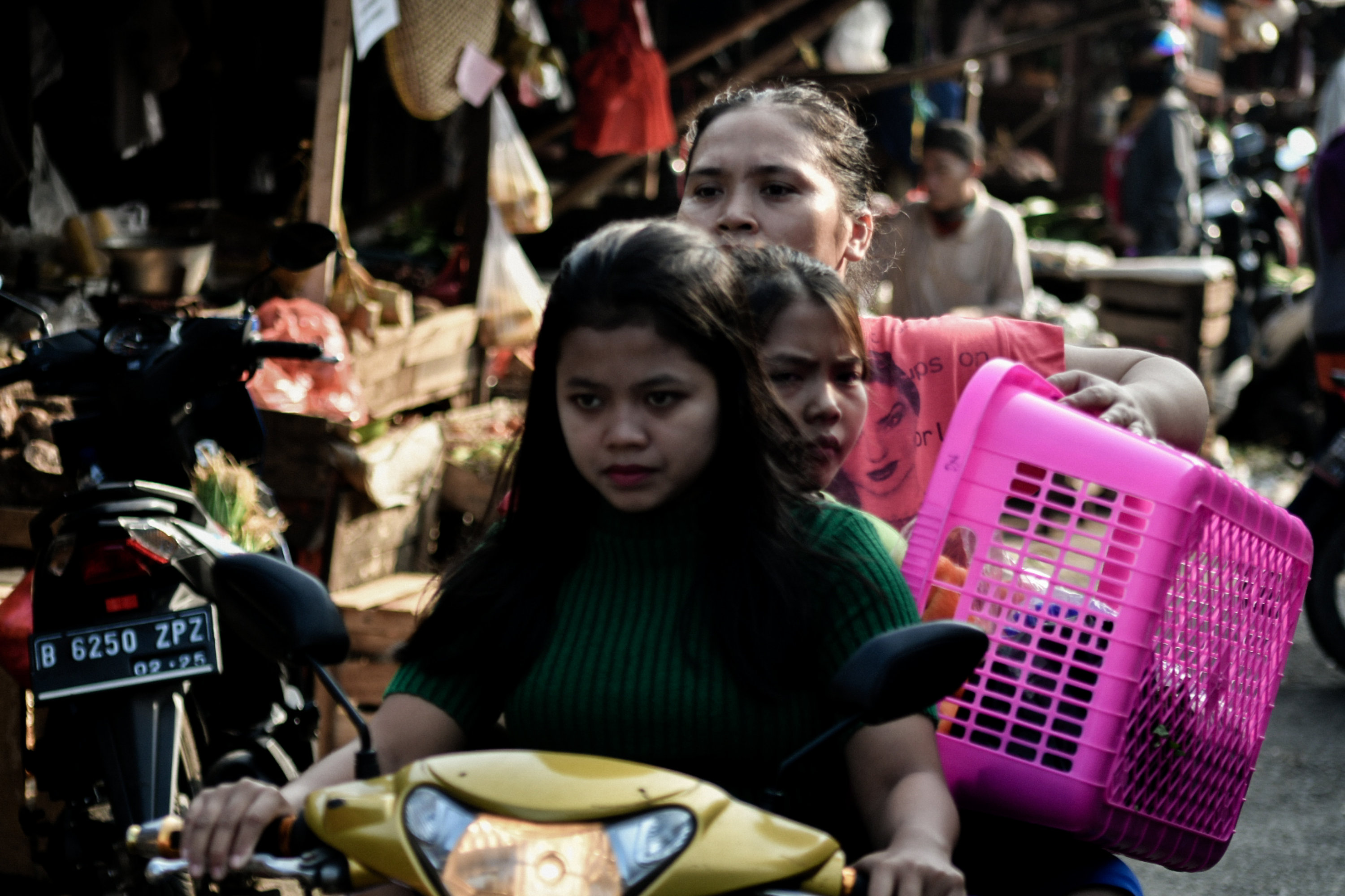 Wajib Masker di Tempat Umum
