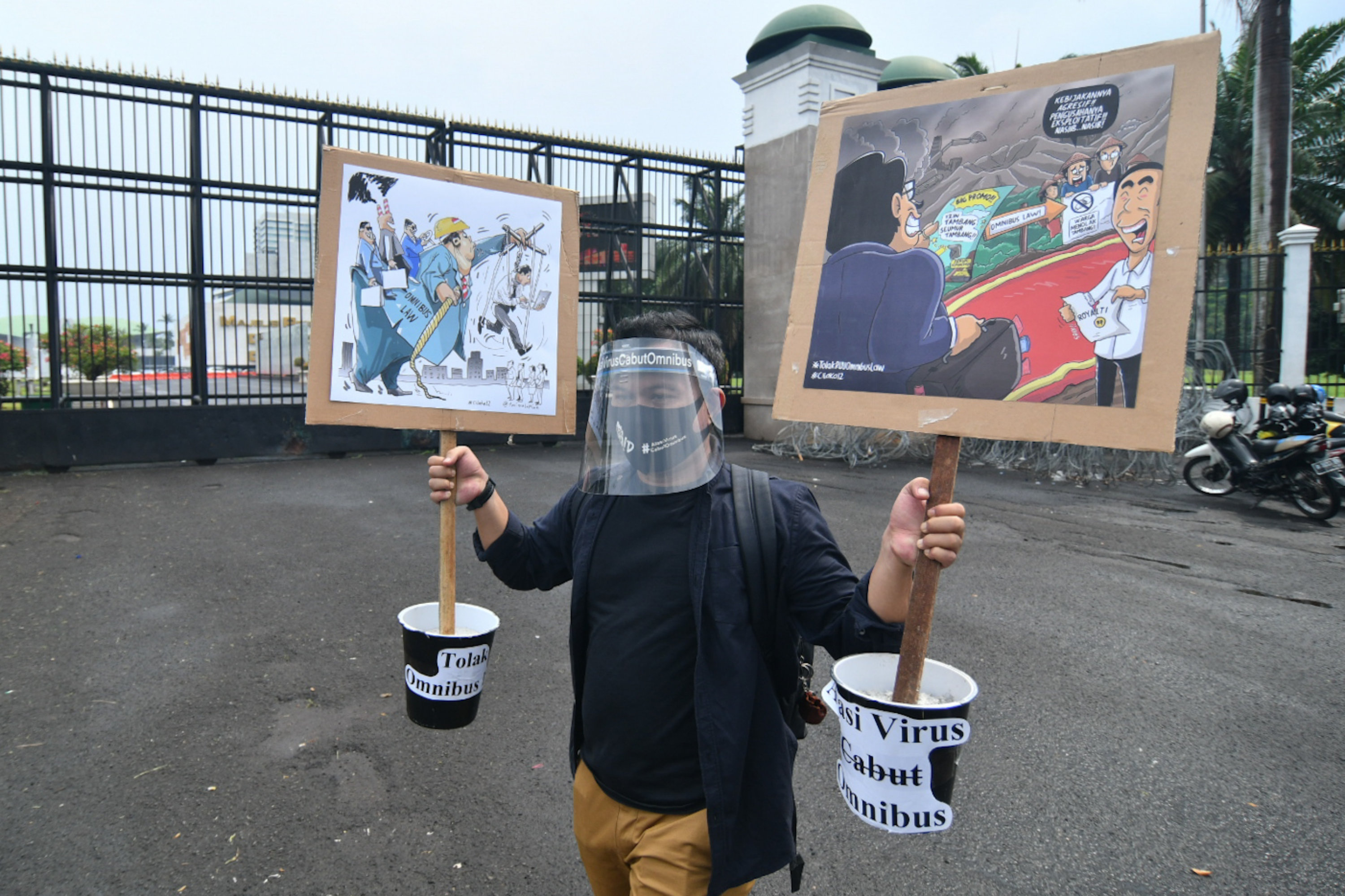 Aksi Menolak Omnibuslaw RUU Cipta Kerja